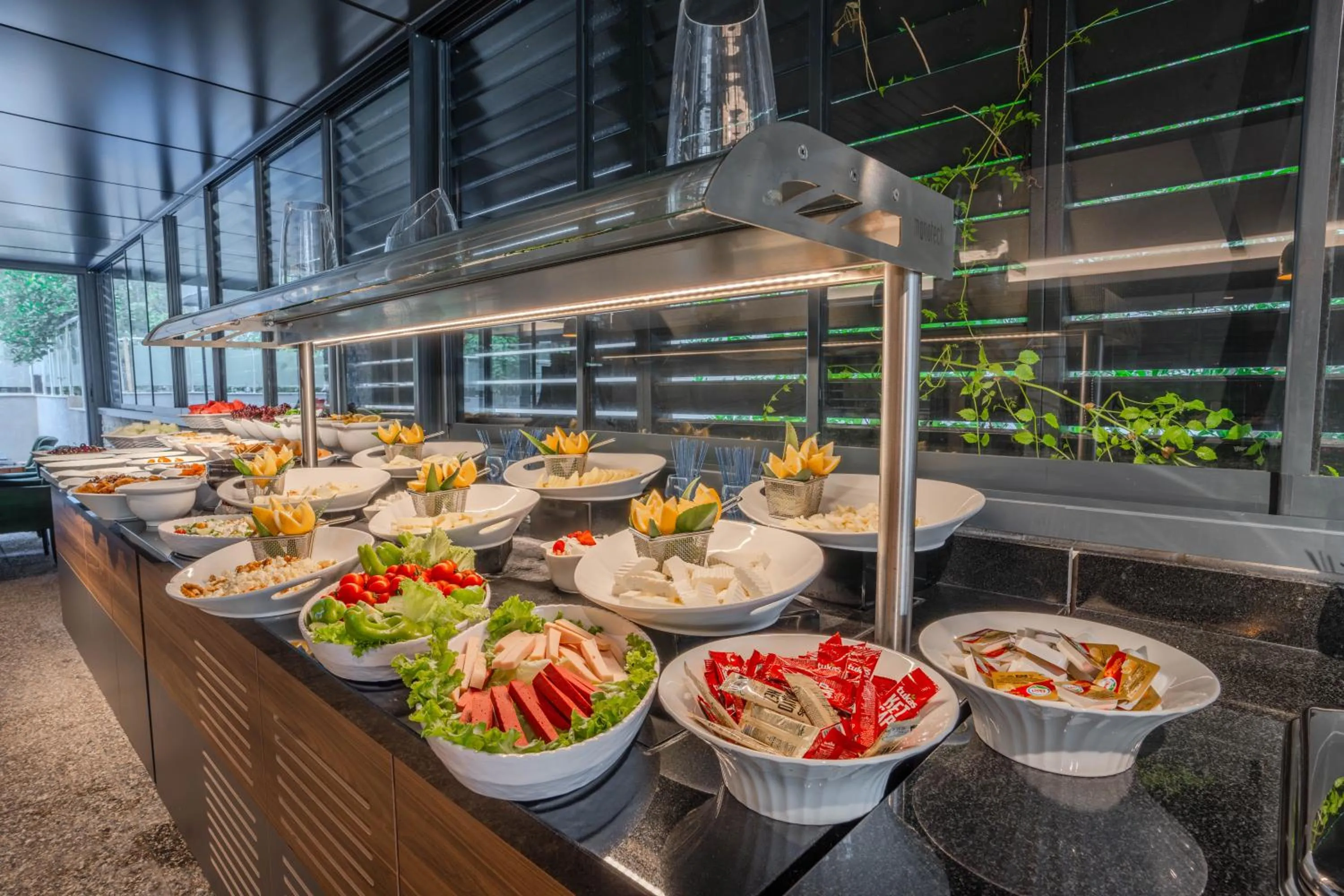 Food and drinks in Nun Hotel