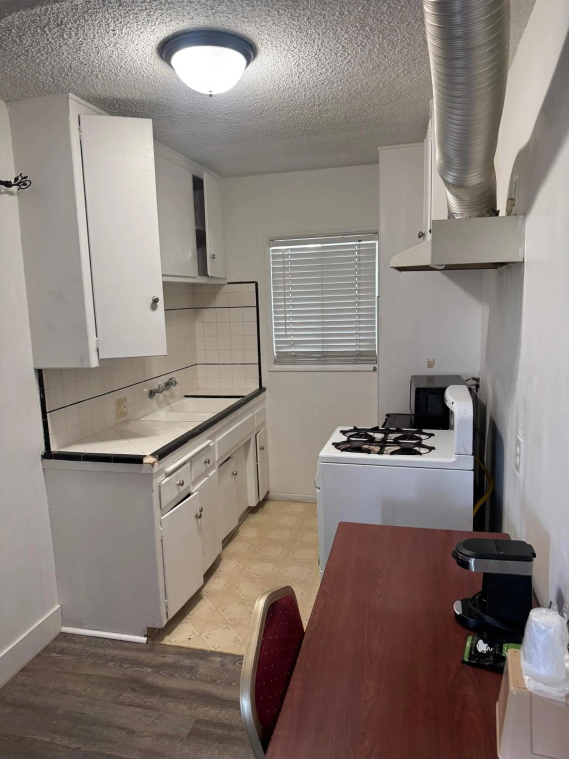 Kitchen or kitchenette in Holiday Lodge