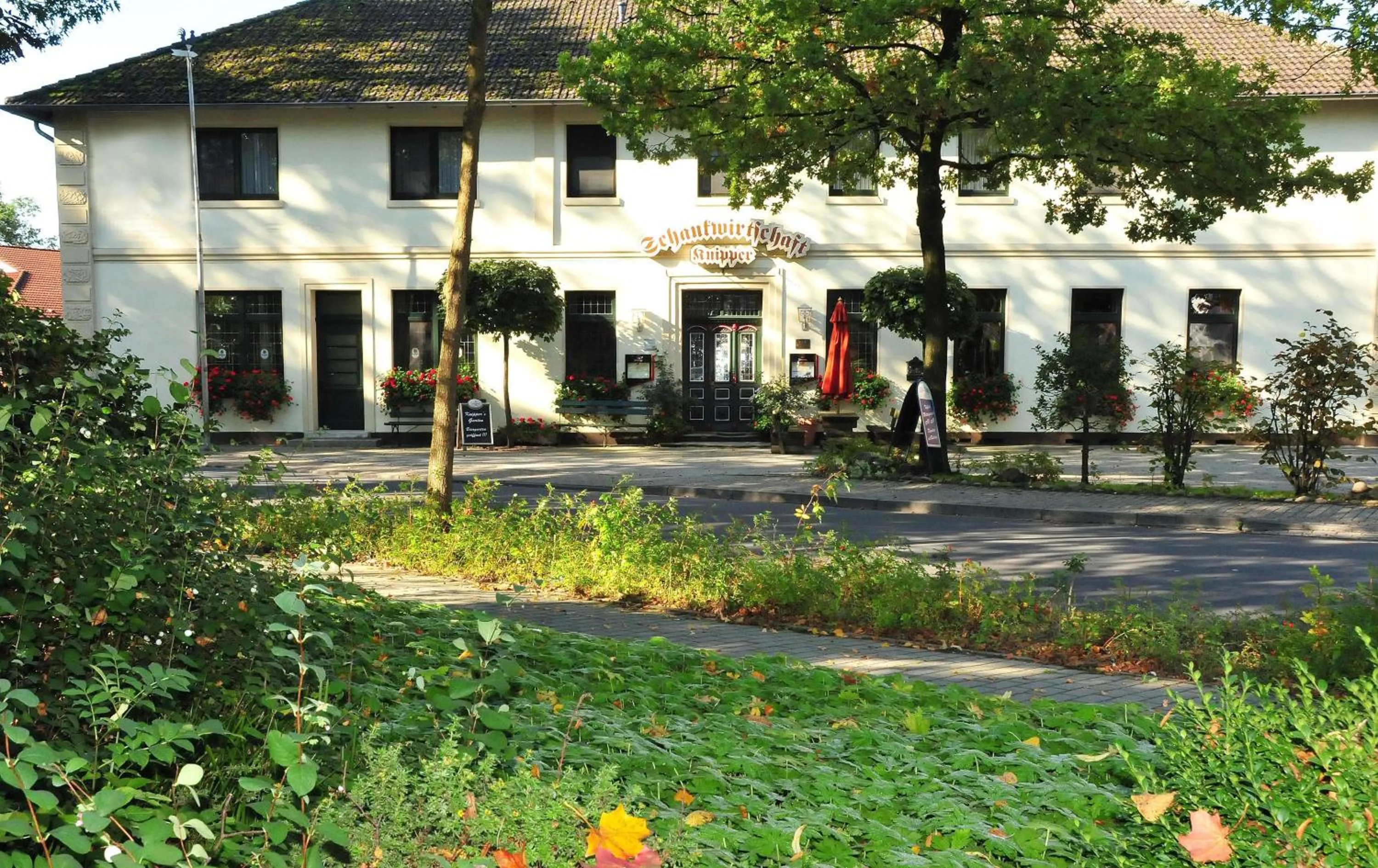 Facade/entrance in Hotel Knipper