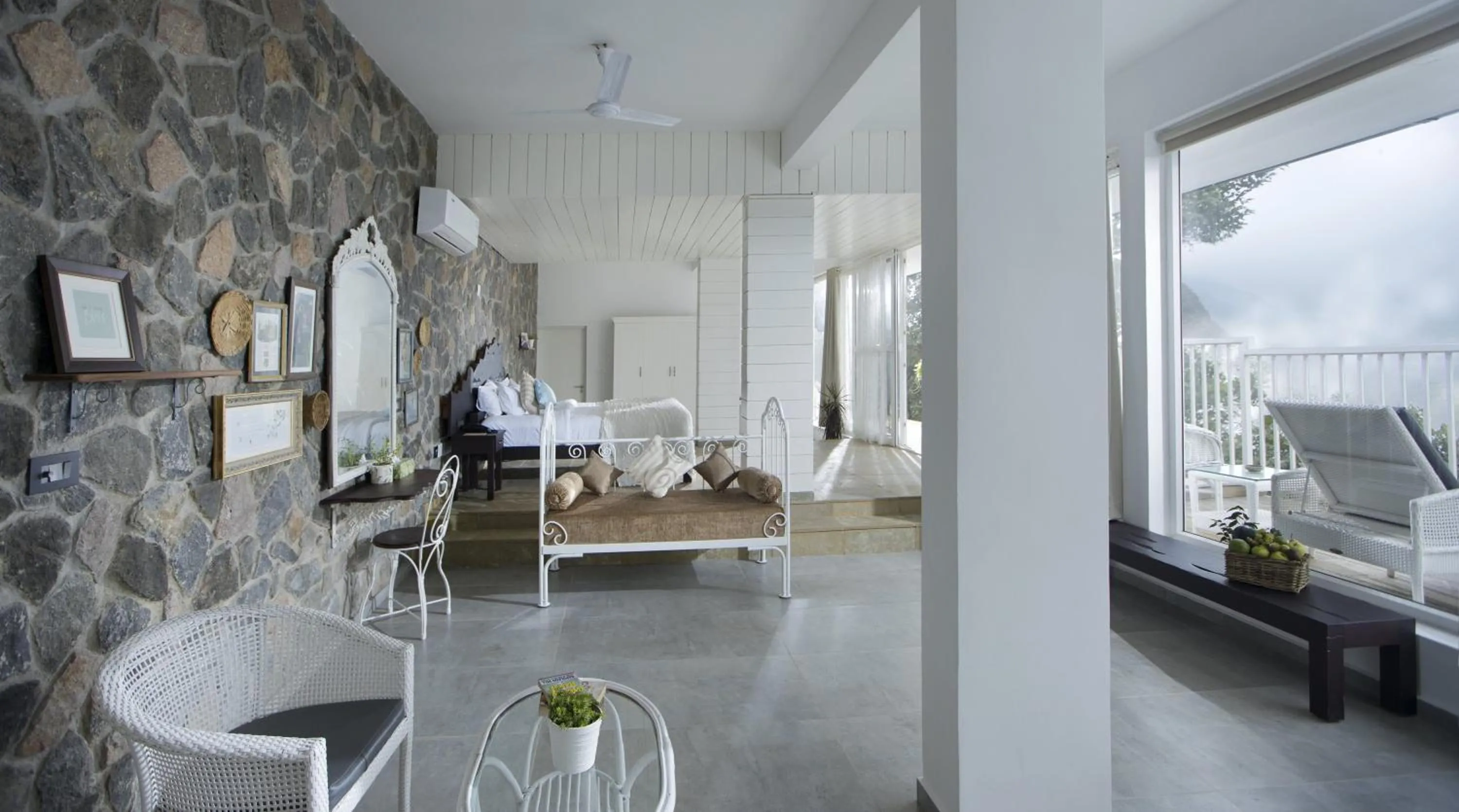 Living room in Hills & Hues