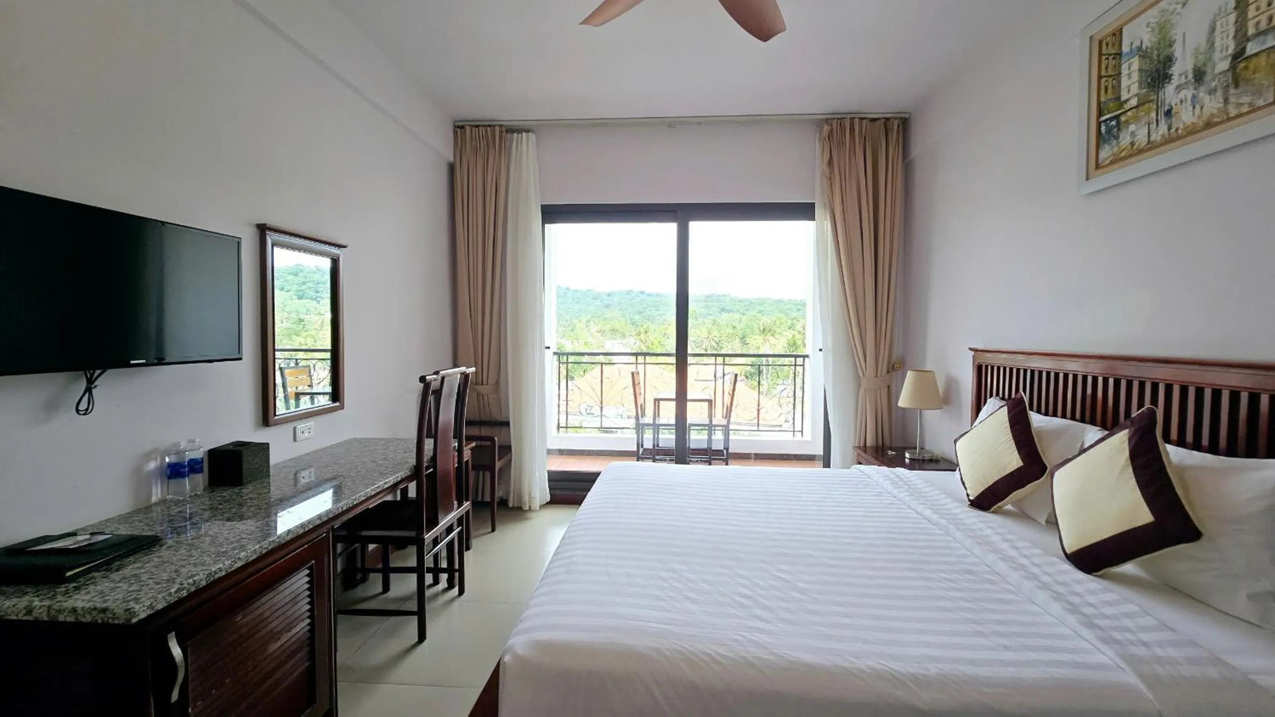 Balcony/Terrace, Bed in Praha Hotel