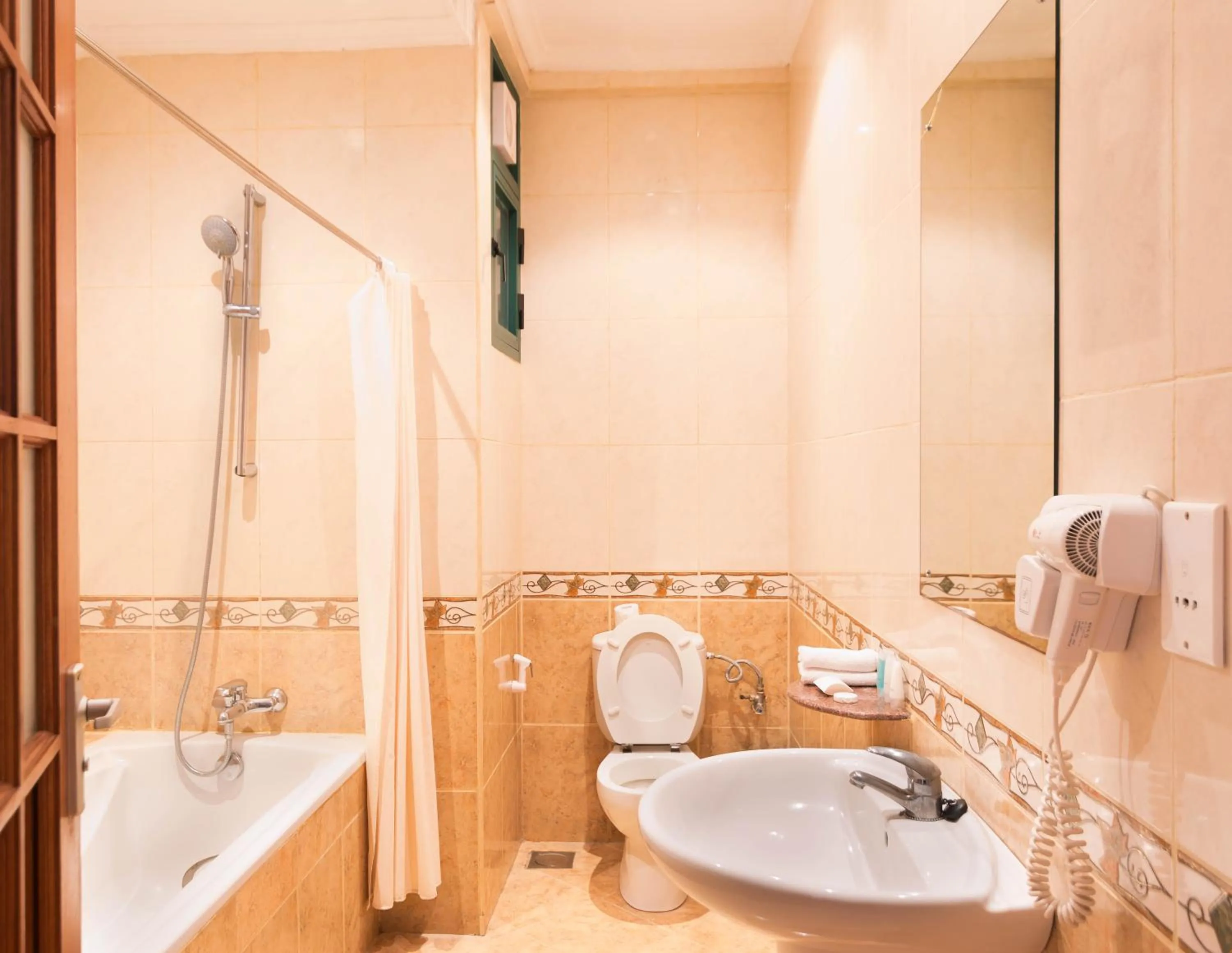 Bathroom in Gold Crest Hotel - Arusha