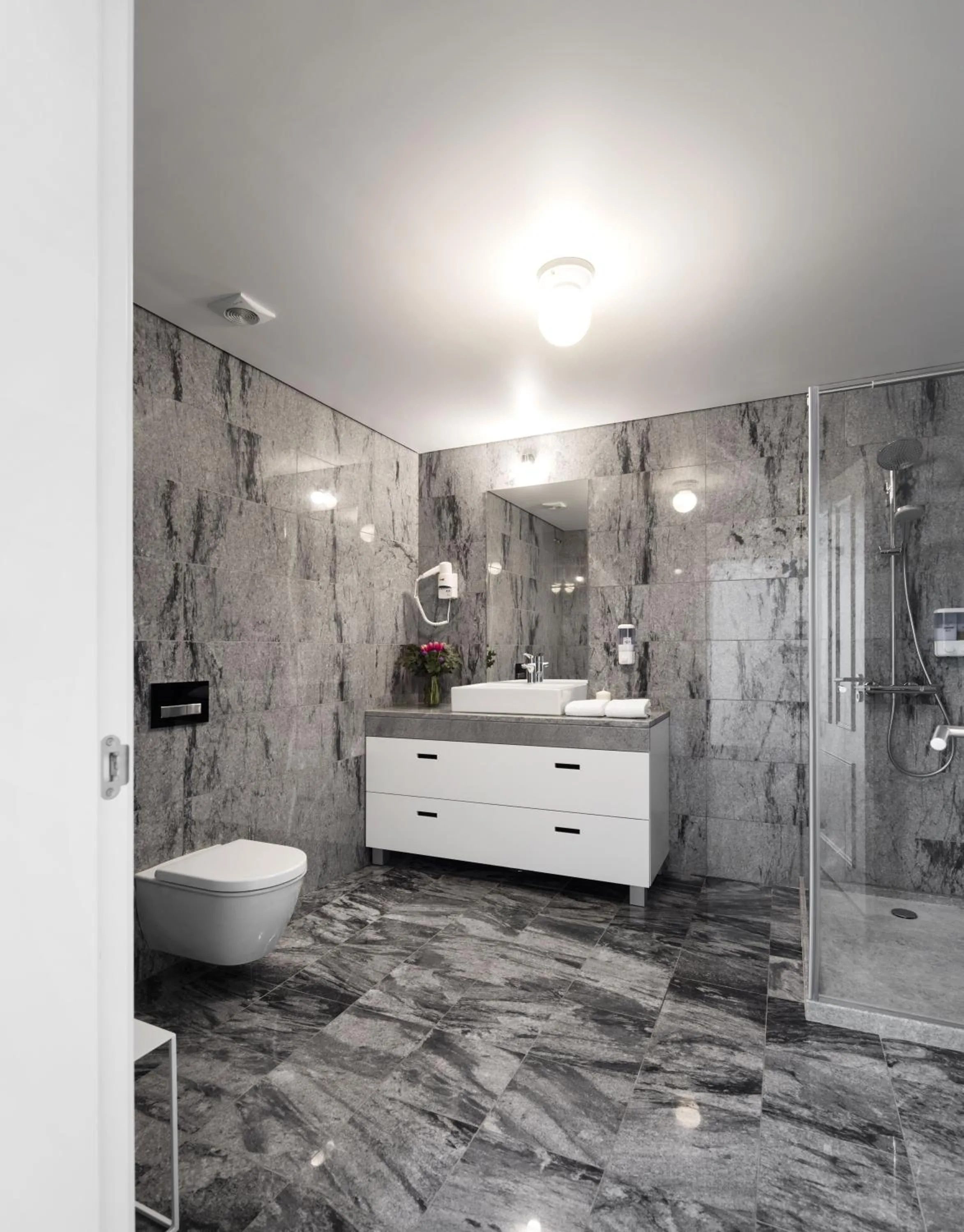 Bathroom in Lisbon Serviced Apartments - Baixa Castelo