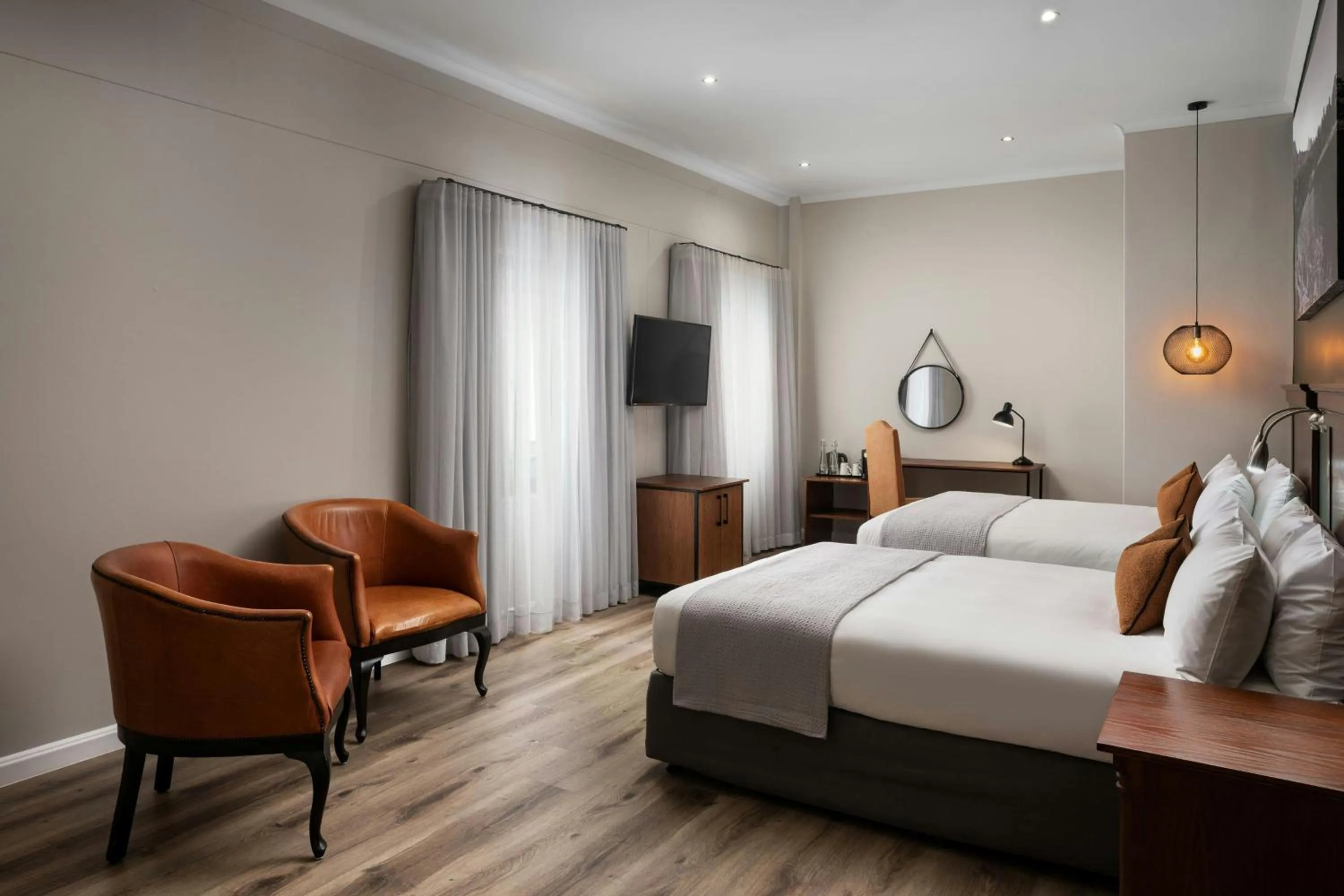 Photo of the whole room, Bed in Protea Hotel by Marriott George King George