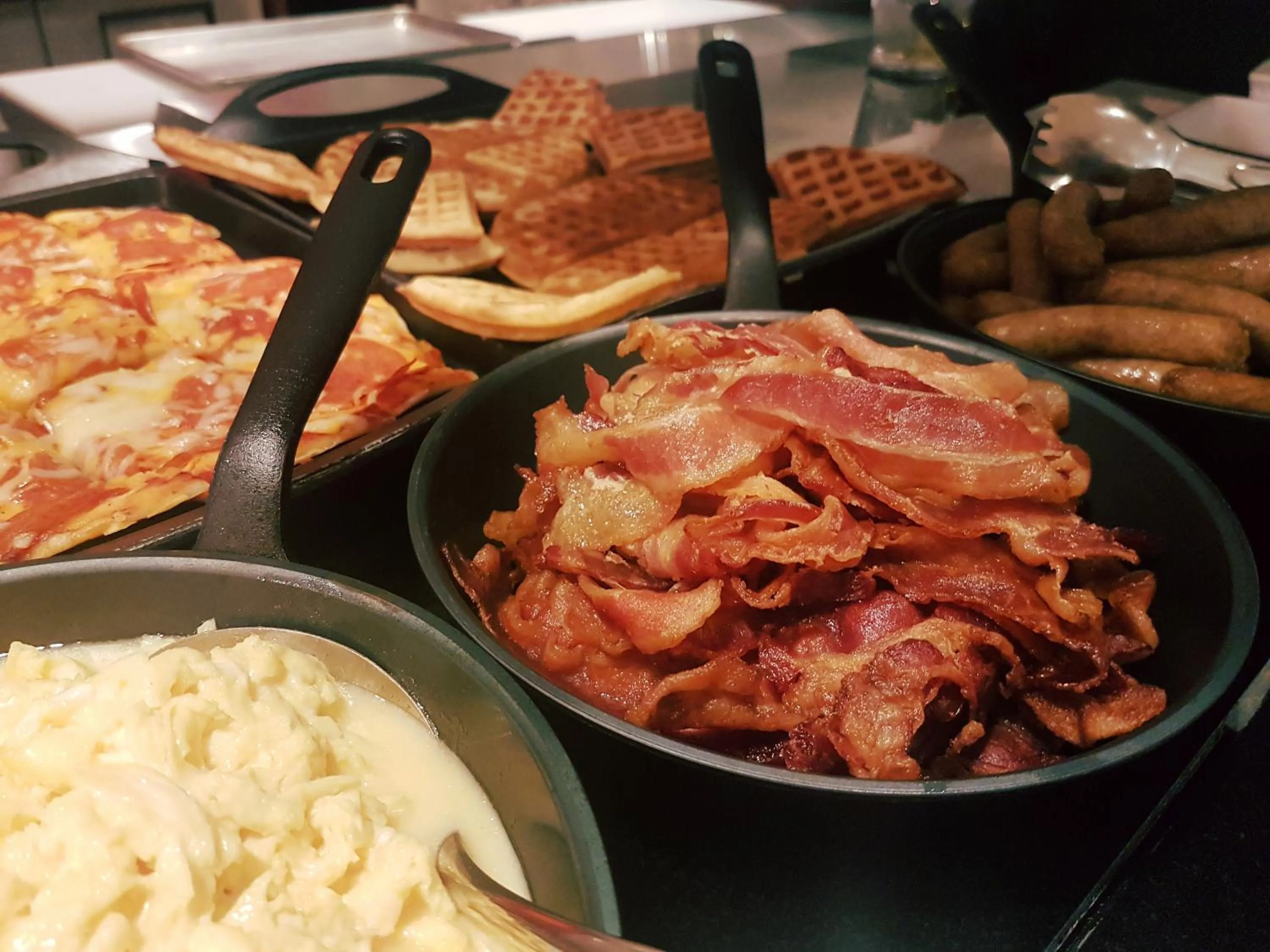 Buffet breakfast in Guam Plaza Resort