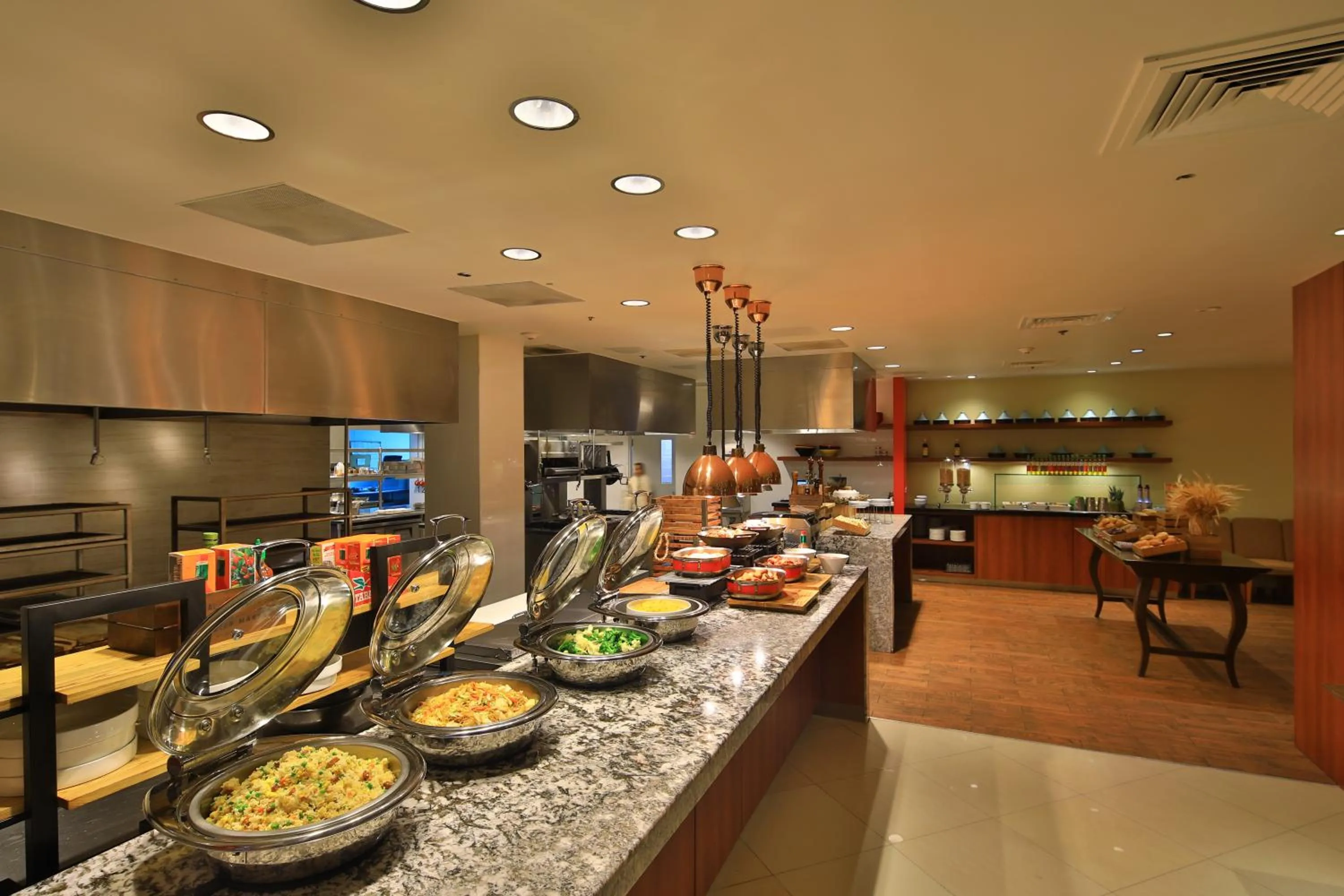 Restaurant/places to eat in Guam Plaza Resort