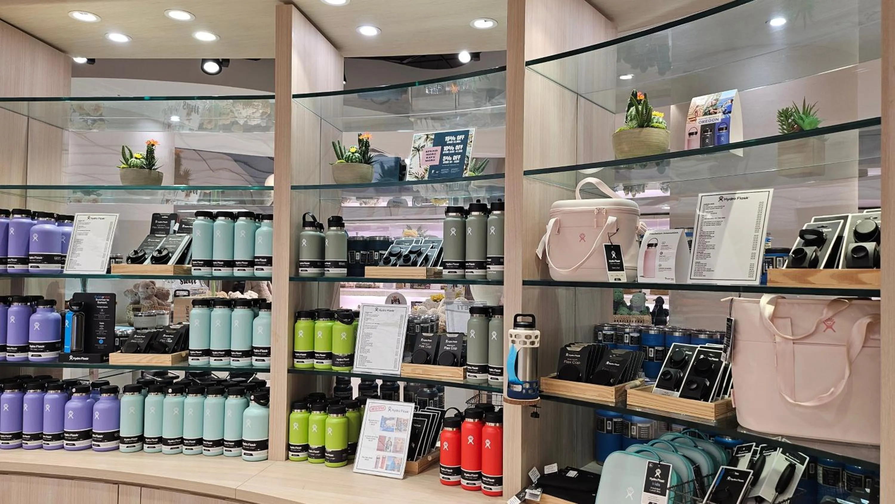 Property building in Guam Plaza Resort