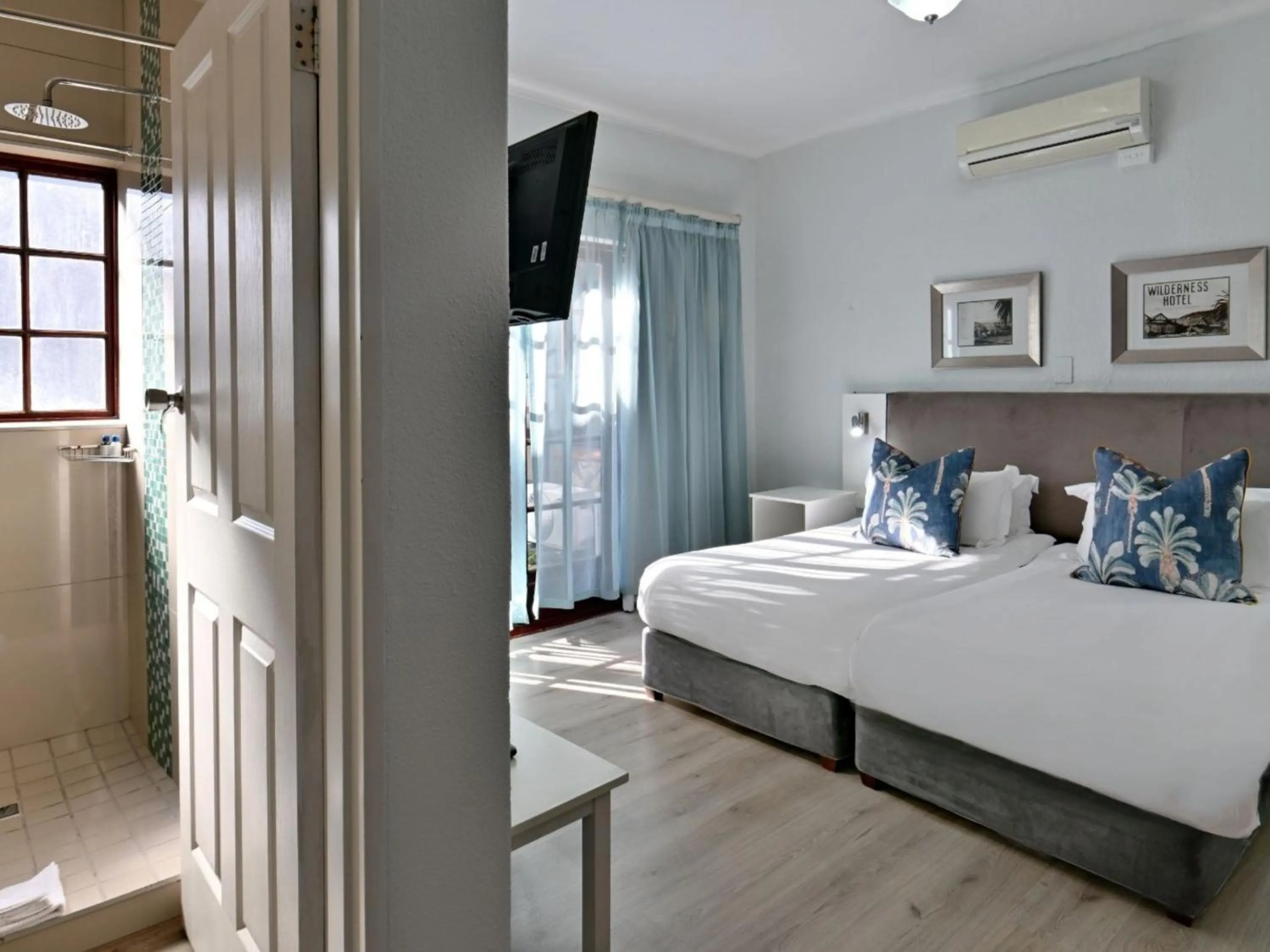 Bed in ANEW Resort Wilderness Garden Route