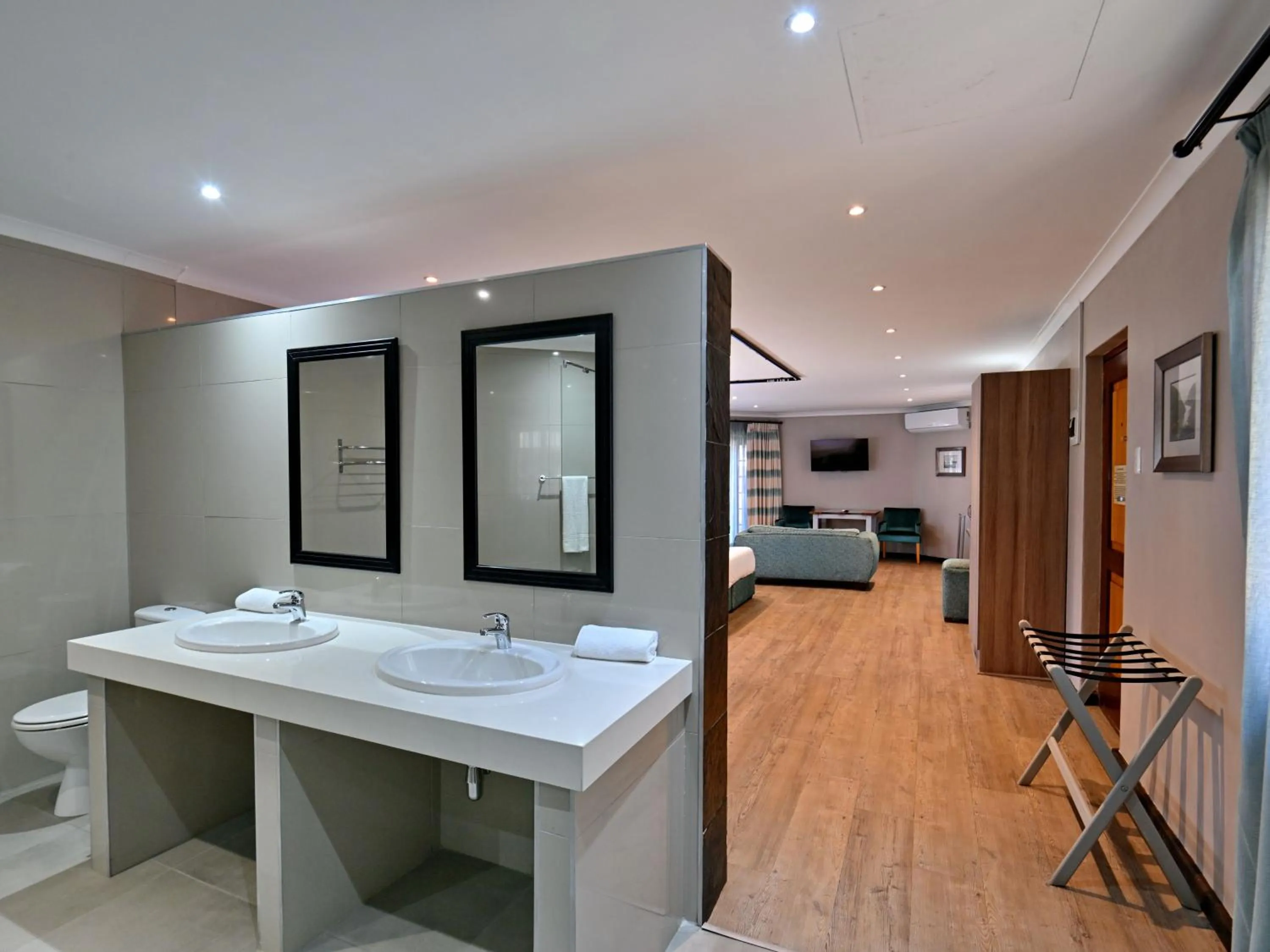 Bed in ANEW Resort Wilderness Garden Route