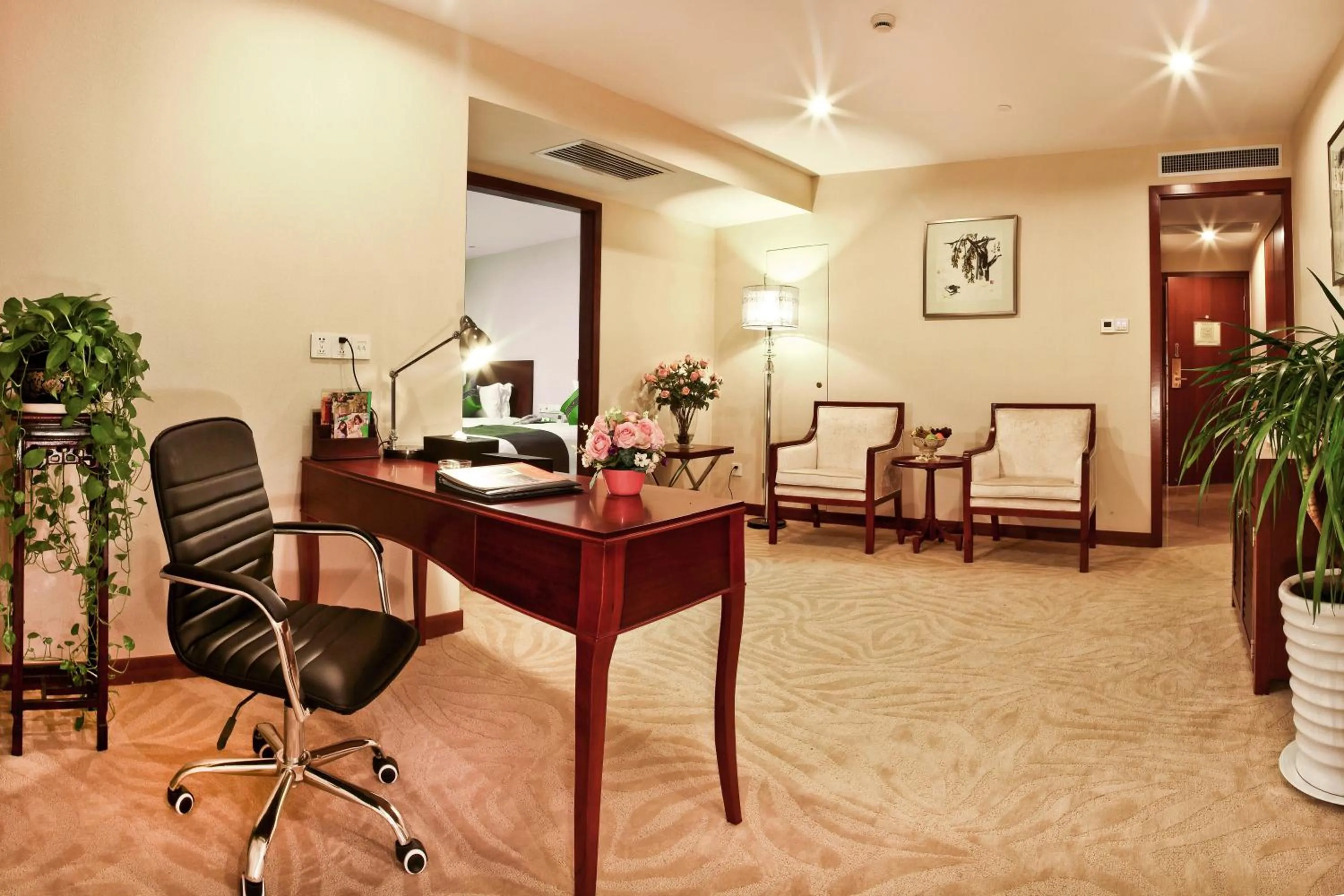 Living room, Seating Area in Landison Plaza International Hotel