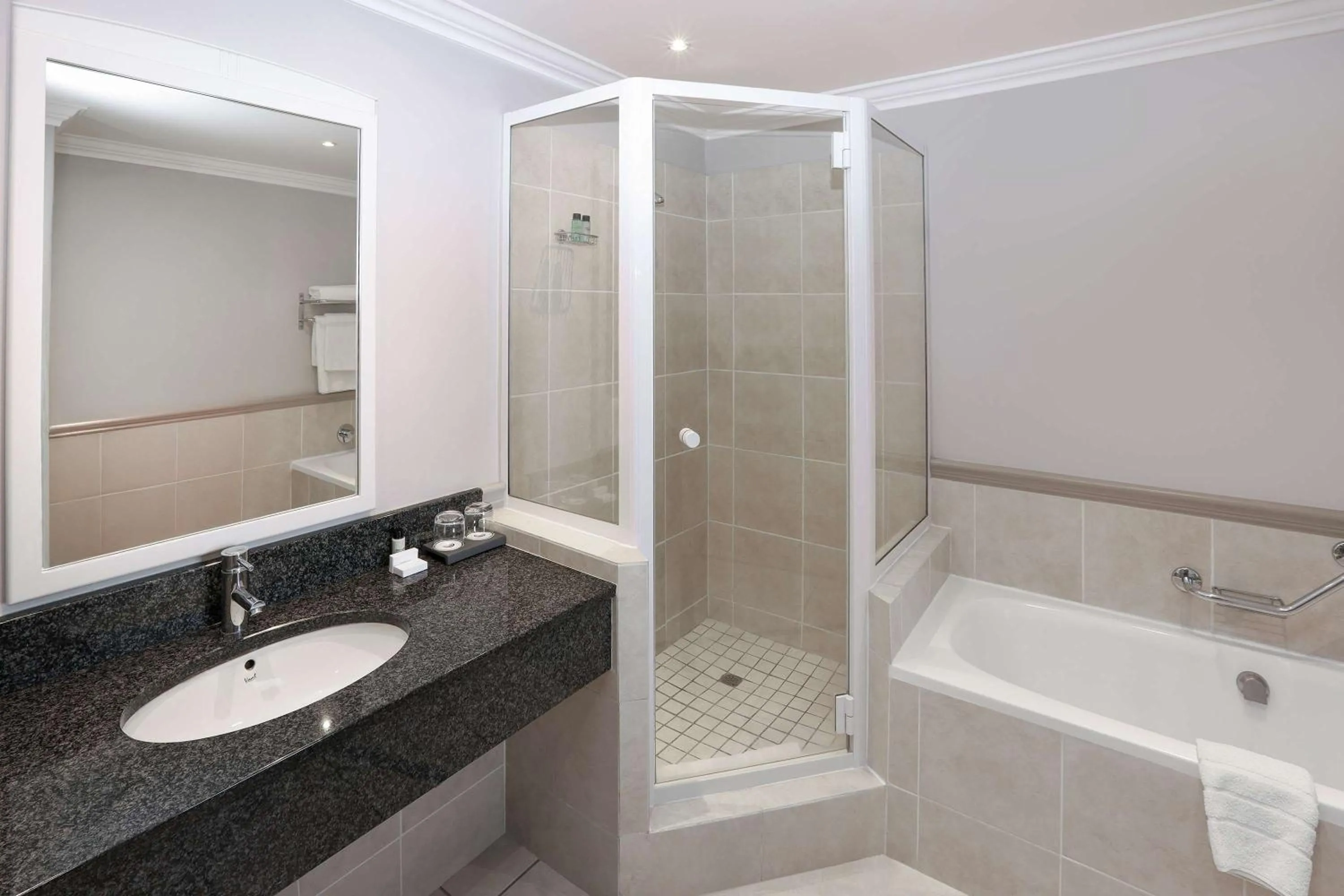 Bedroom in Southern Sun The Marine