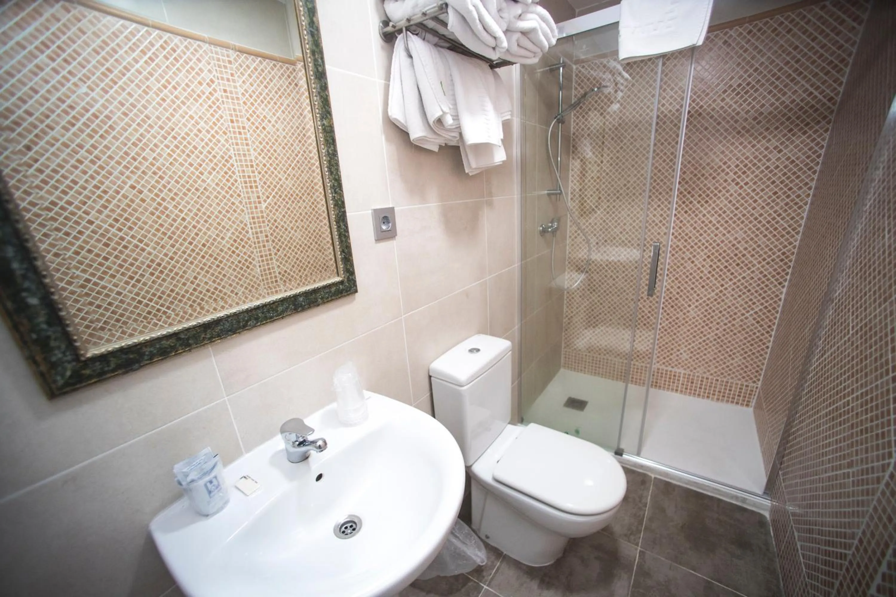 Bathroom in Hotel Alba