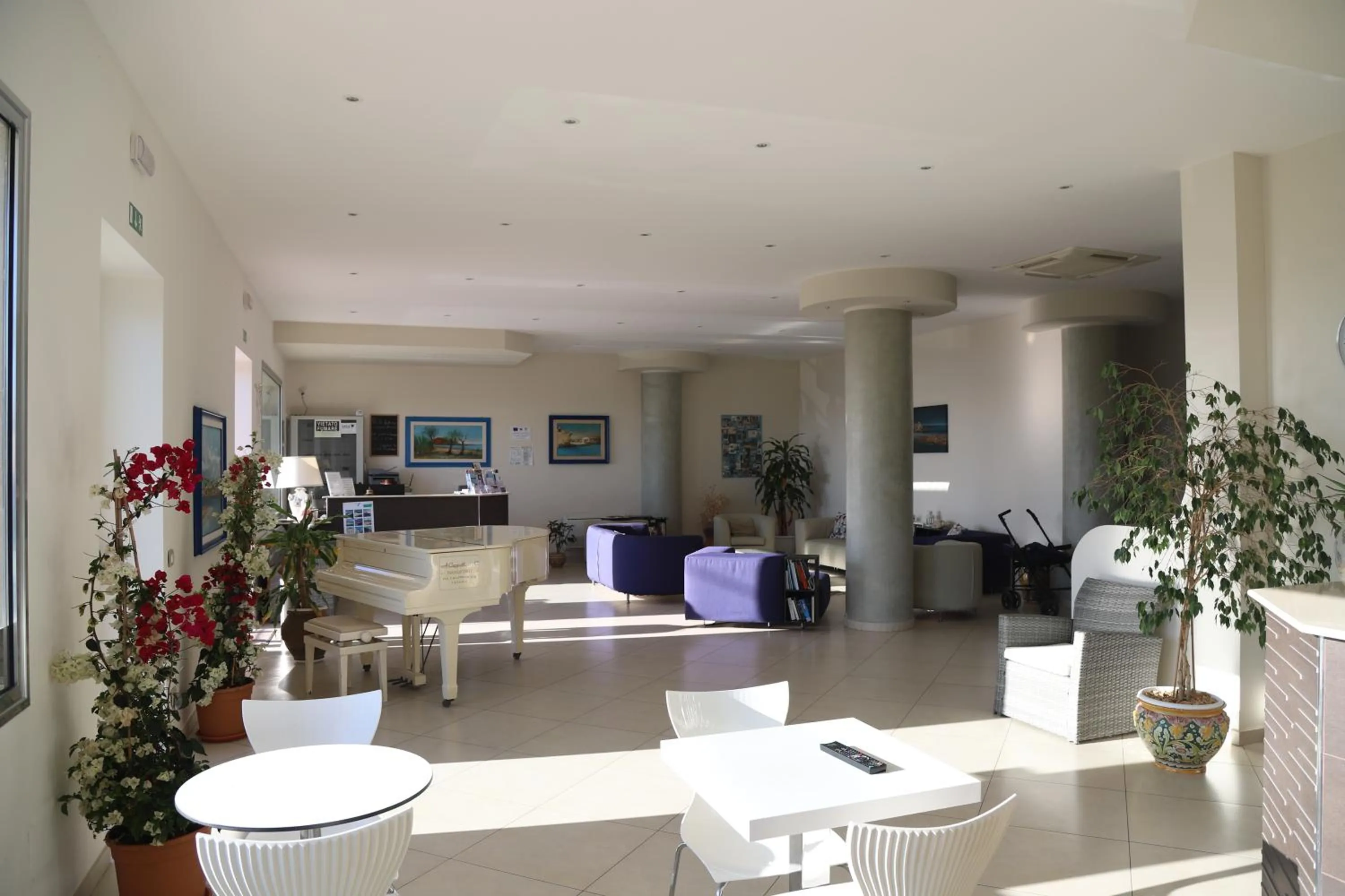 Lobby or reception in Hotel Celeste