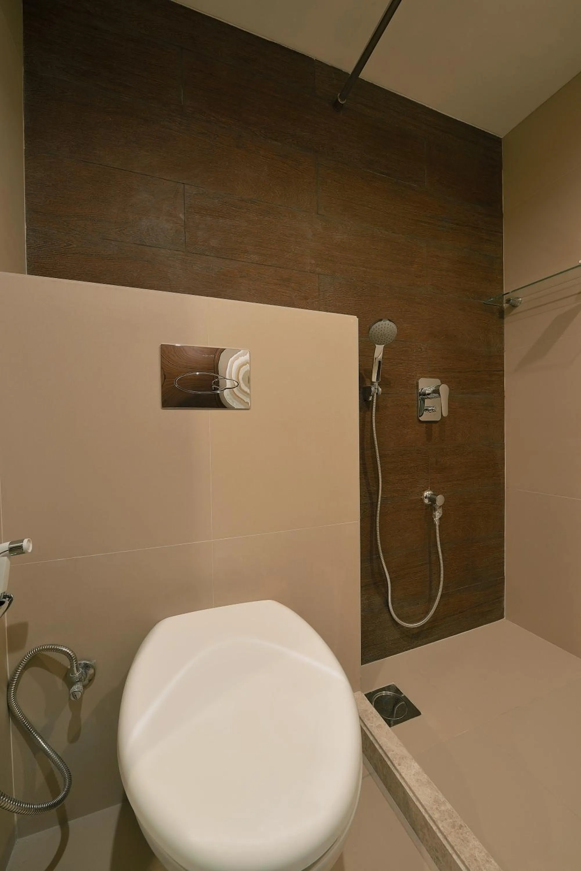 Bathroom in Krishna Palace Hotel - Ambernath