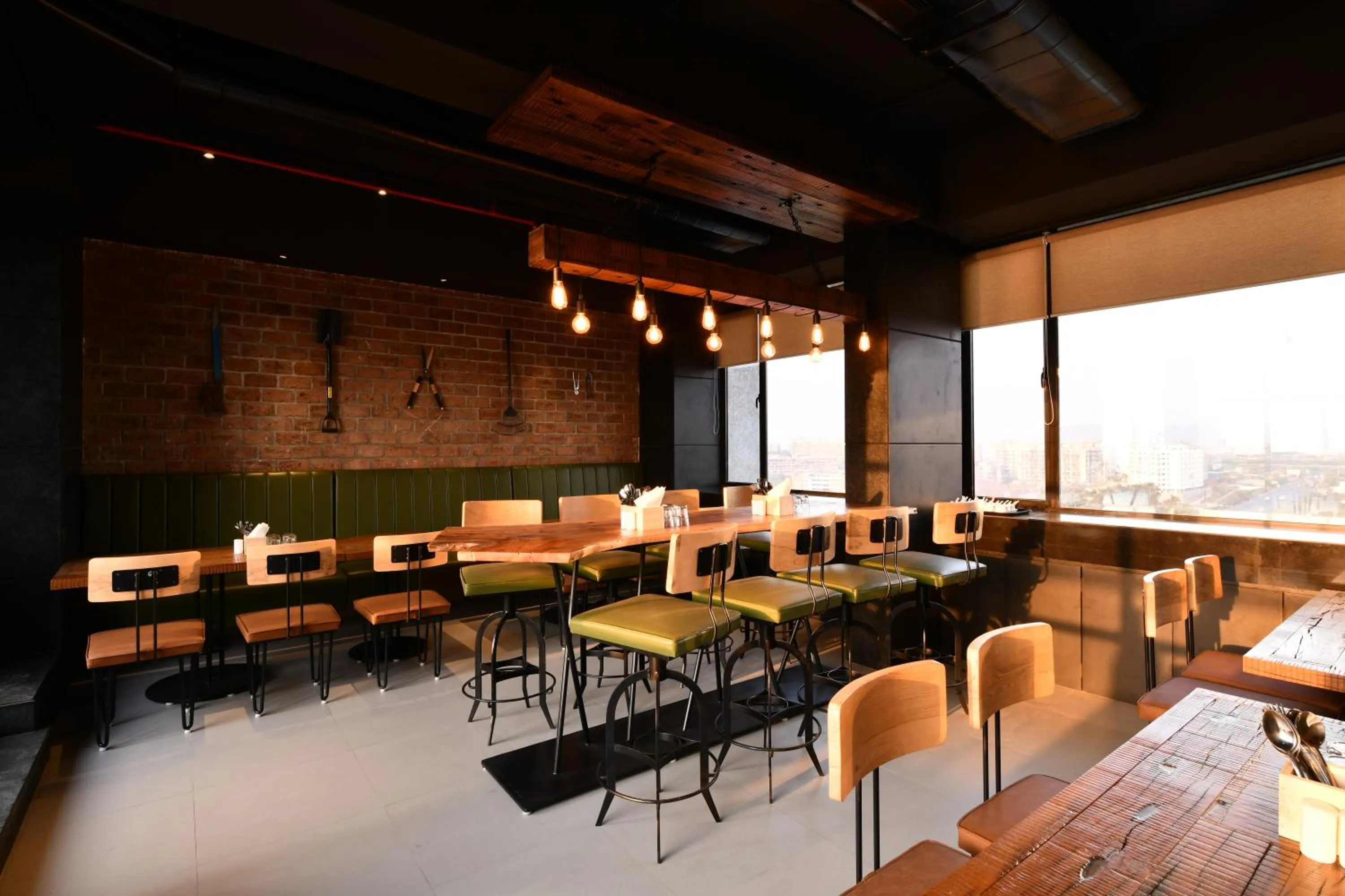 Restaurant/places to eat in Krishna Palace Hotel - Ambernath