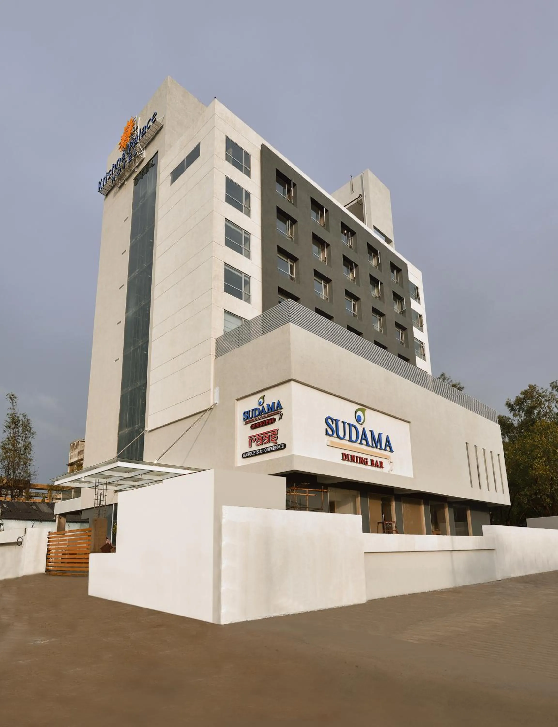 Property building in Krishna Palace Hotel - Ambernath