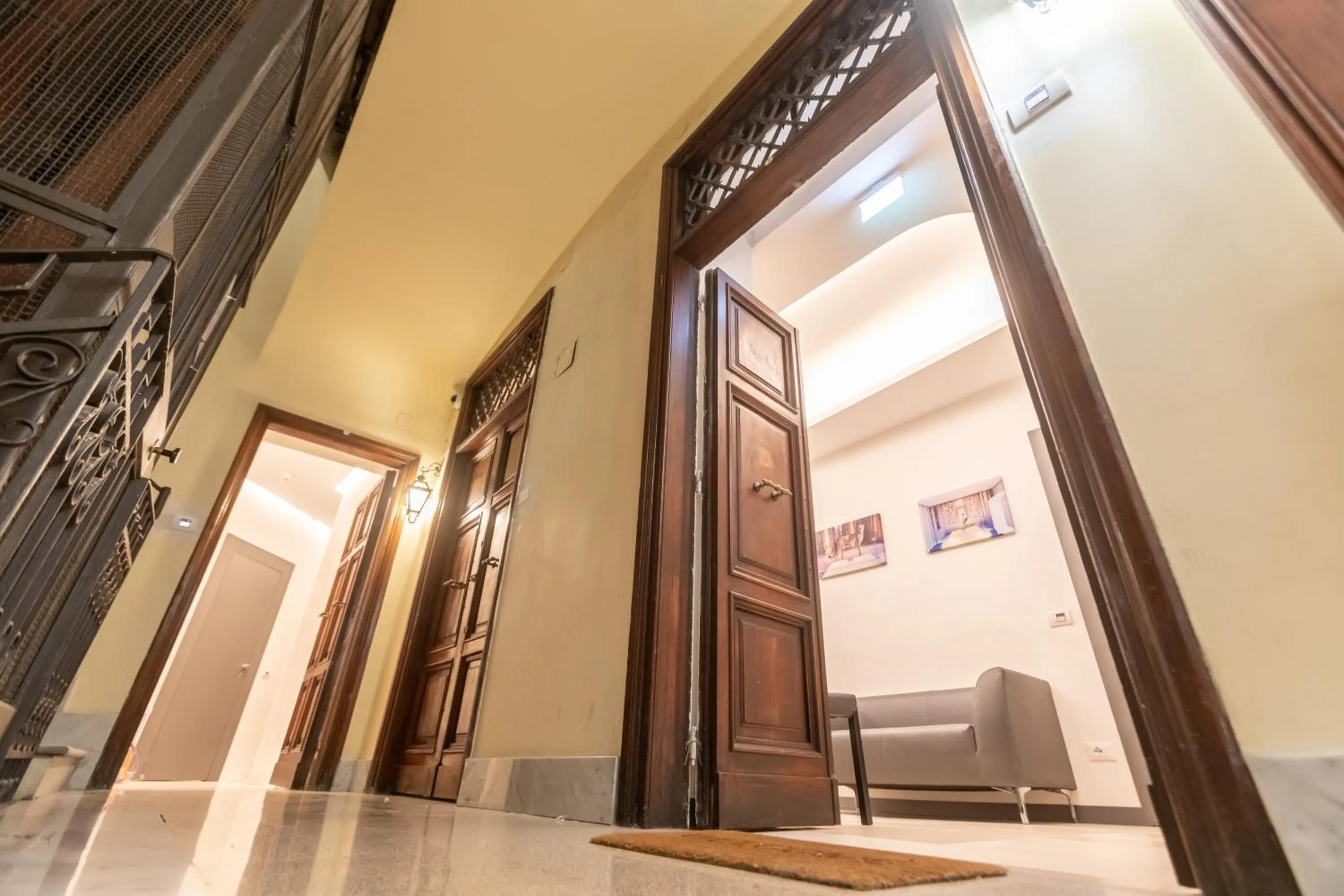 Lobby or reception in Trevi Elite Rome