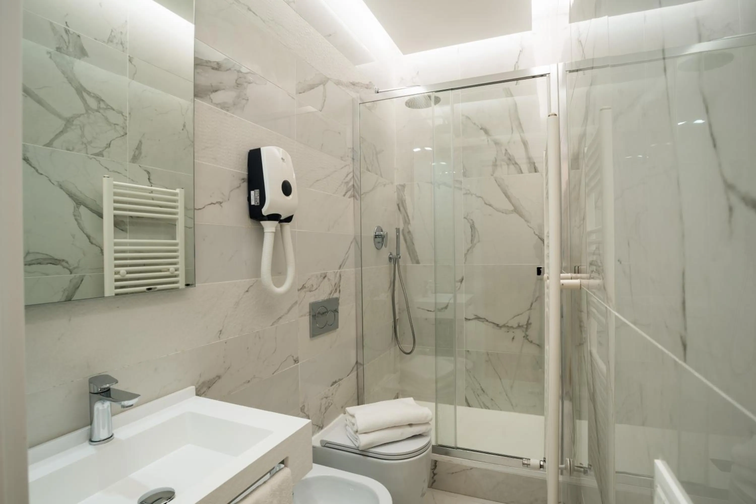 Bathroom in Trevi Elite Rome