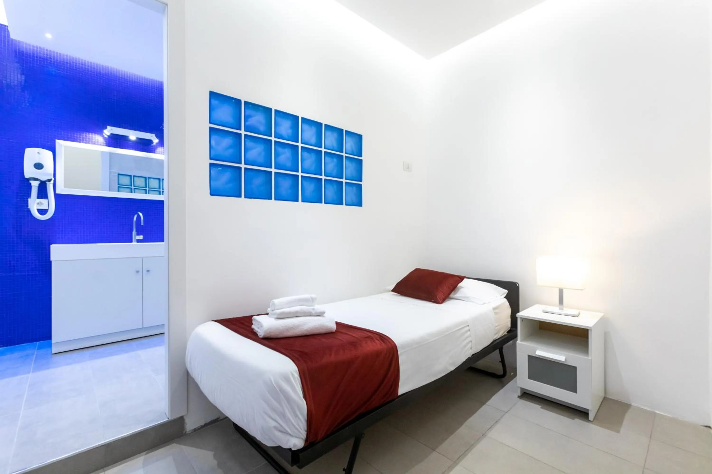 Bed in Trevi Elite Rome