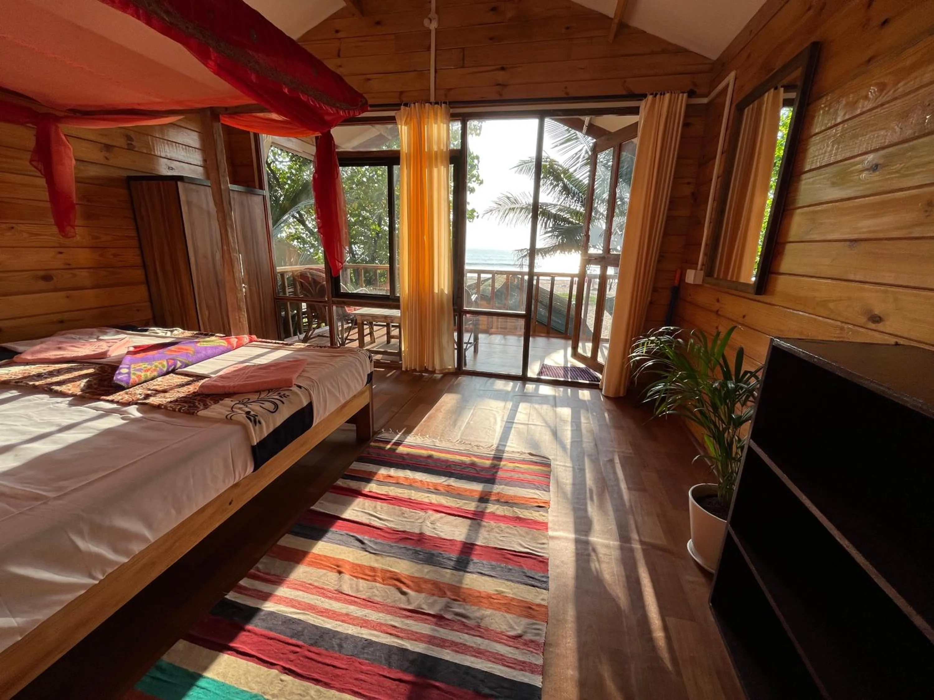 Photo of the whole room, Bed in Sonho do Mar