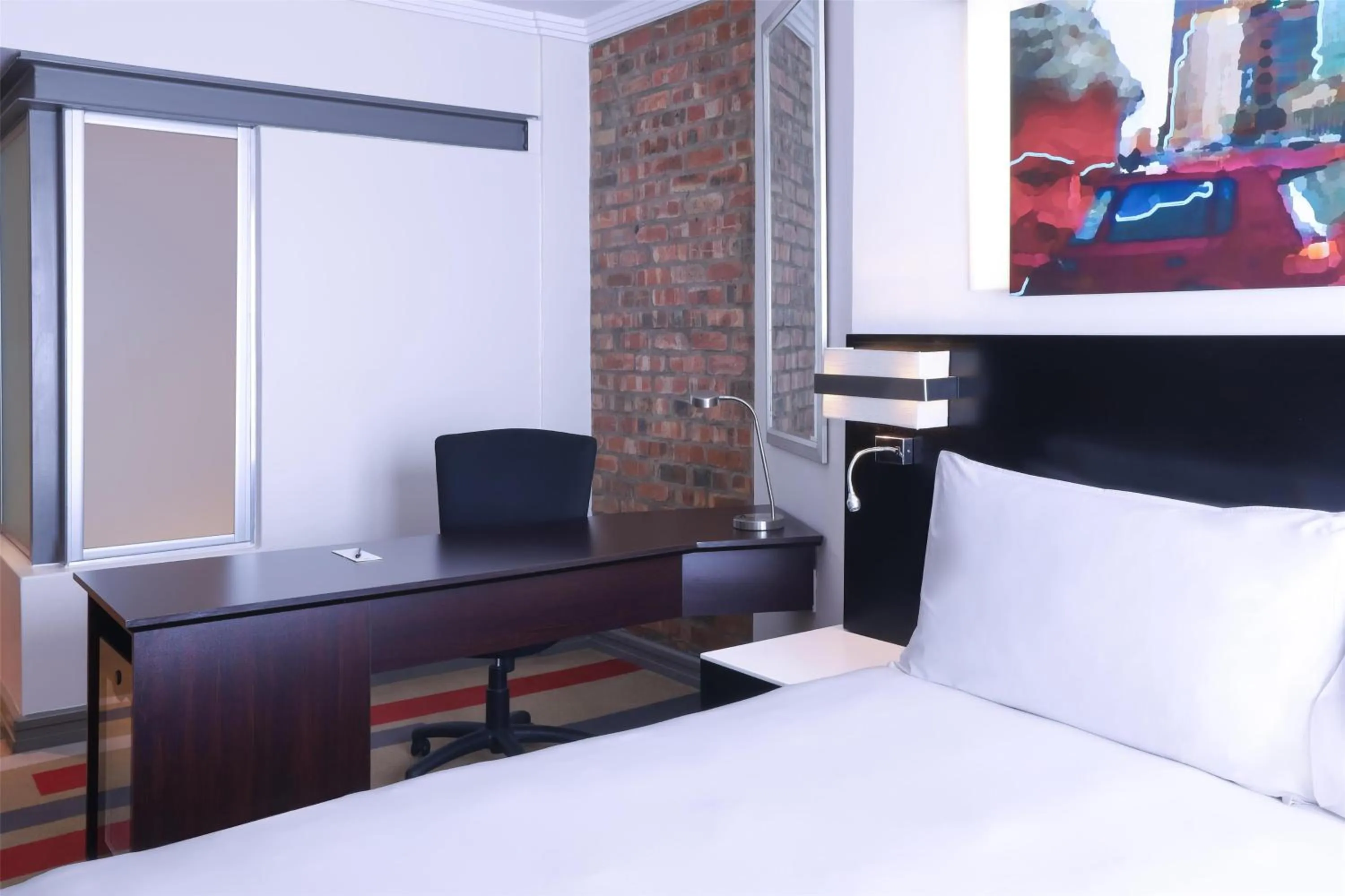 Bedroom, Bed in Garden Court Victoria Junction