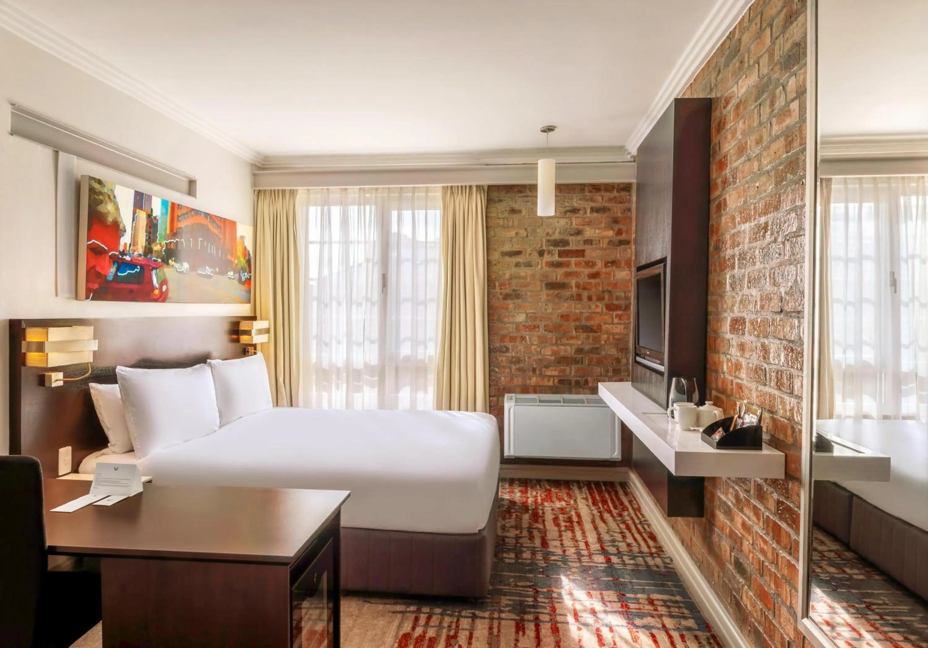 Bedroom, Bed in Garden Court Victoria Junction