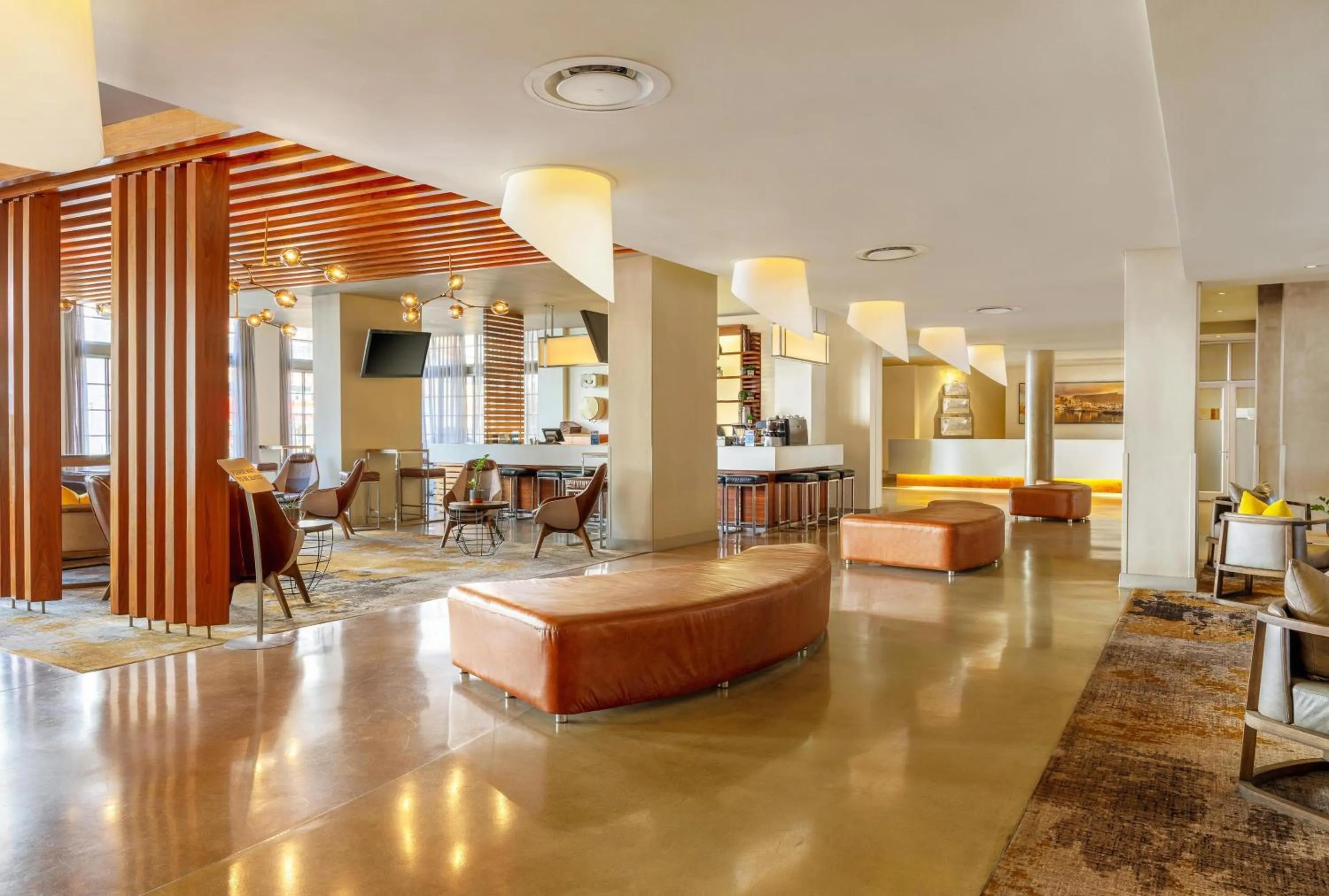 Lounge or bar in Garden Court Victoria Junction