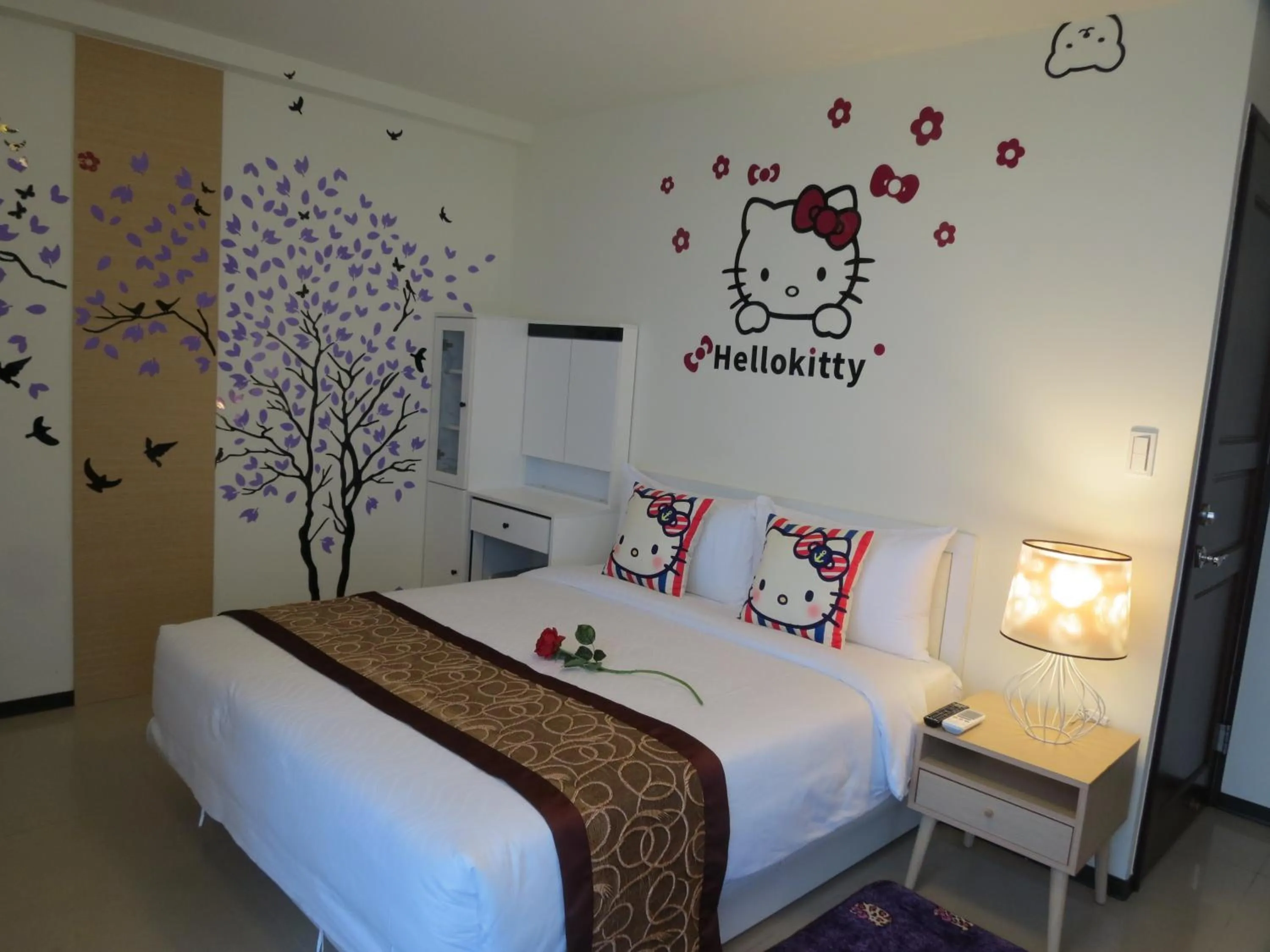 Bedroom, Bed in Grand Allevia Villa