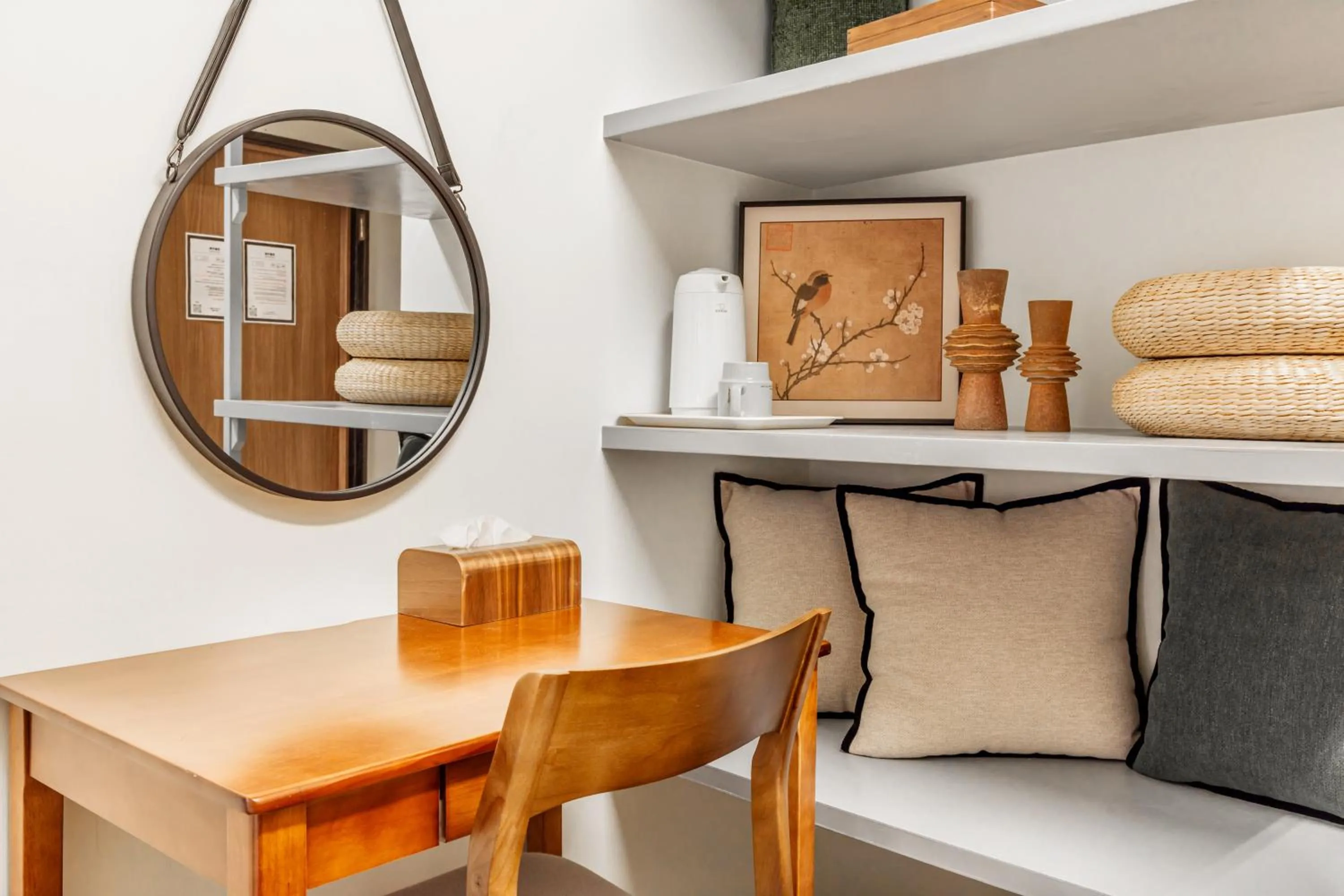 Photo of the whole room in Harmony Smart Stay