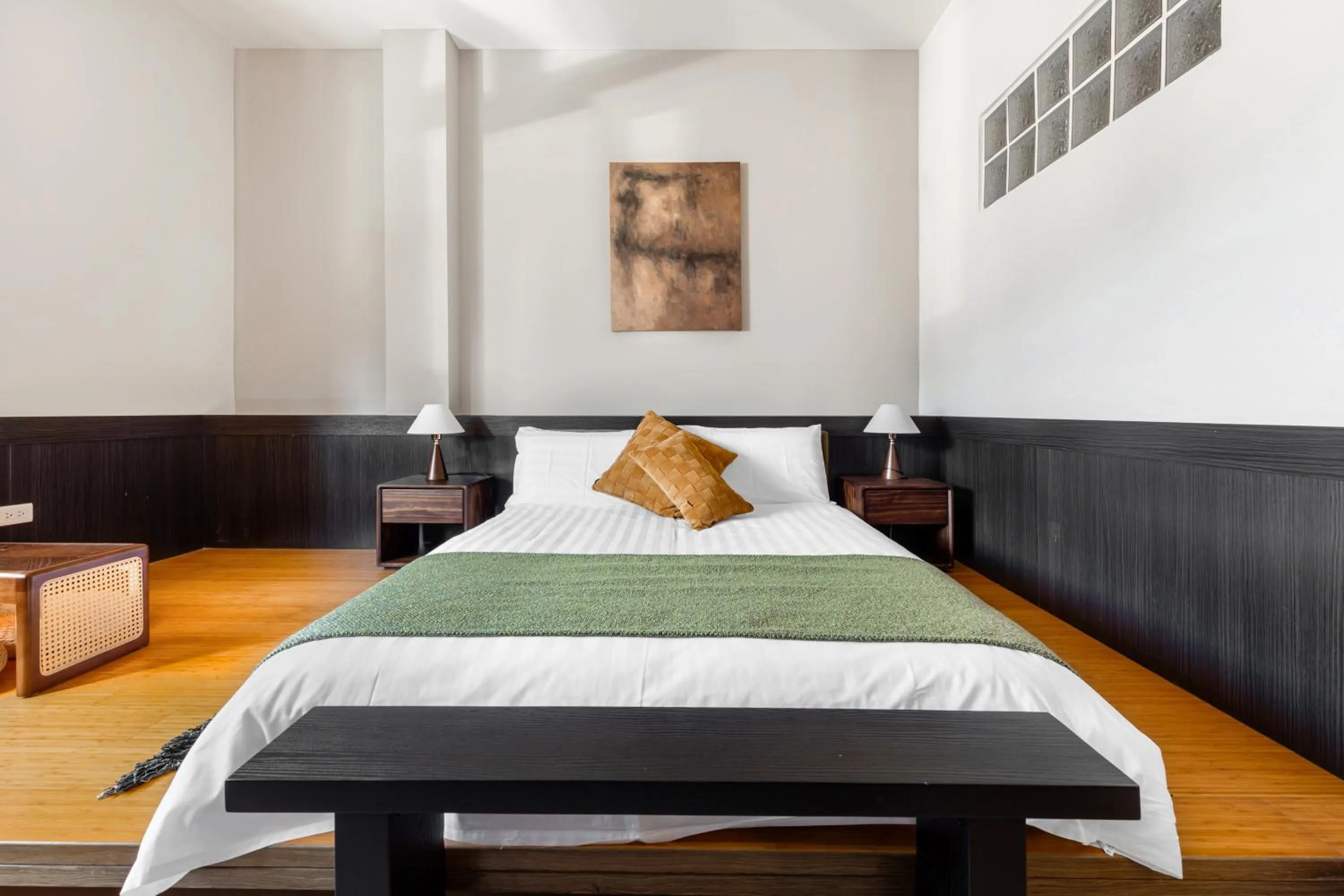 Photo of the whole room, Bed in Harmony Smart Stay