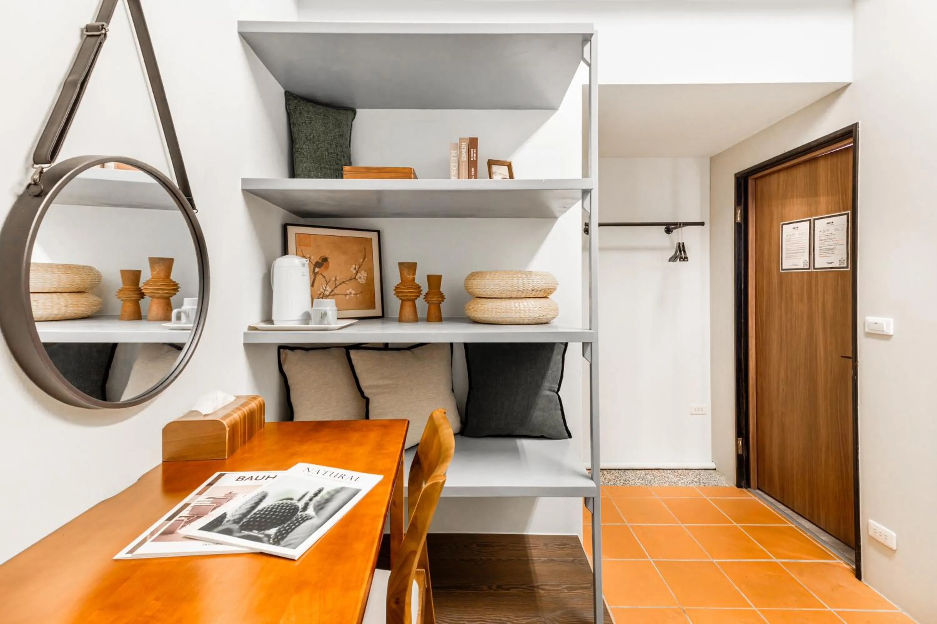 Photo of the whole room in Harmony Smart Stay