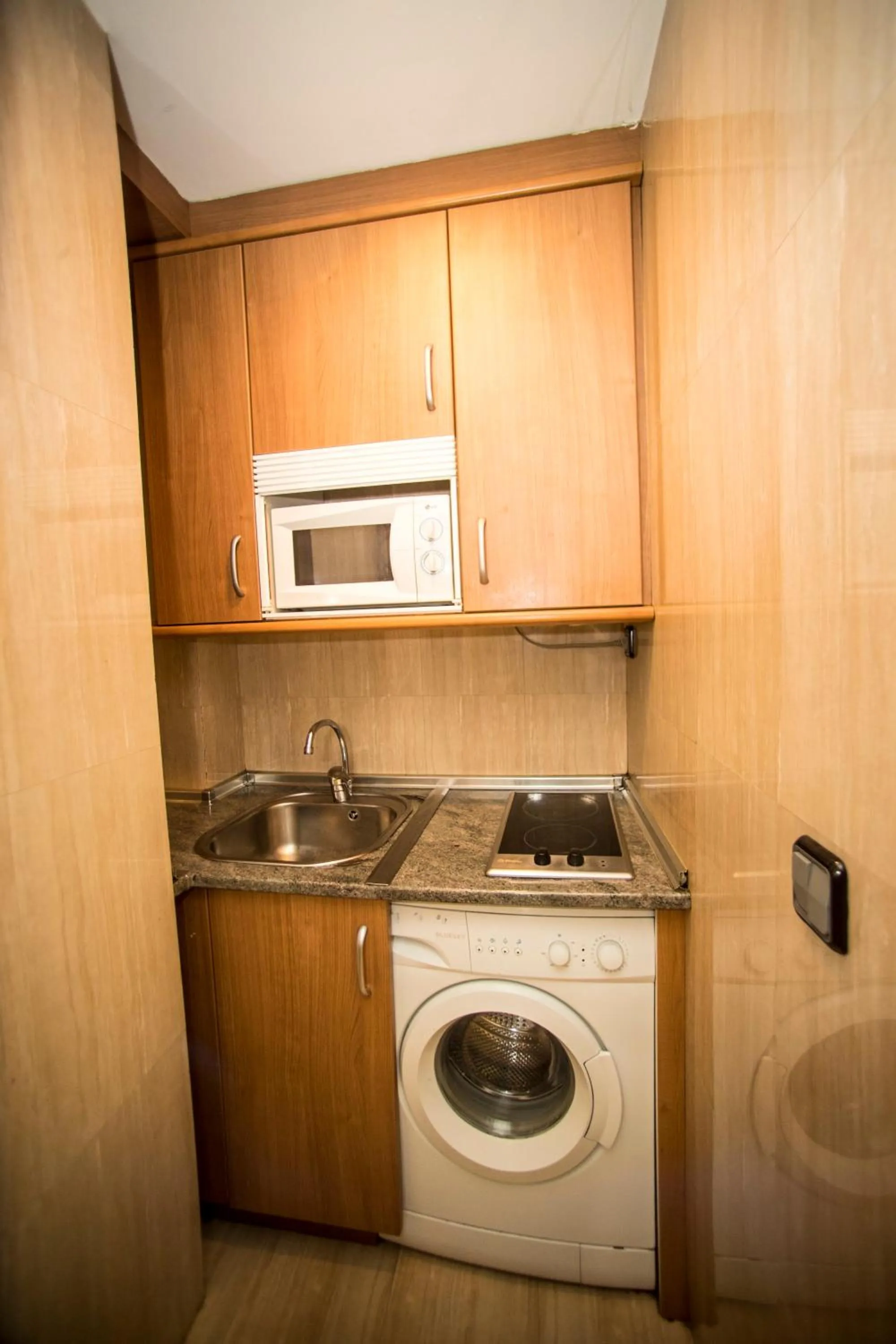 Kitchen or kitchenette in Hostal Caballeros