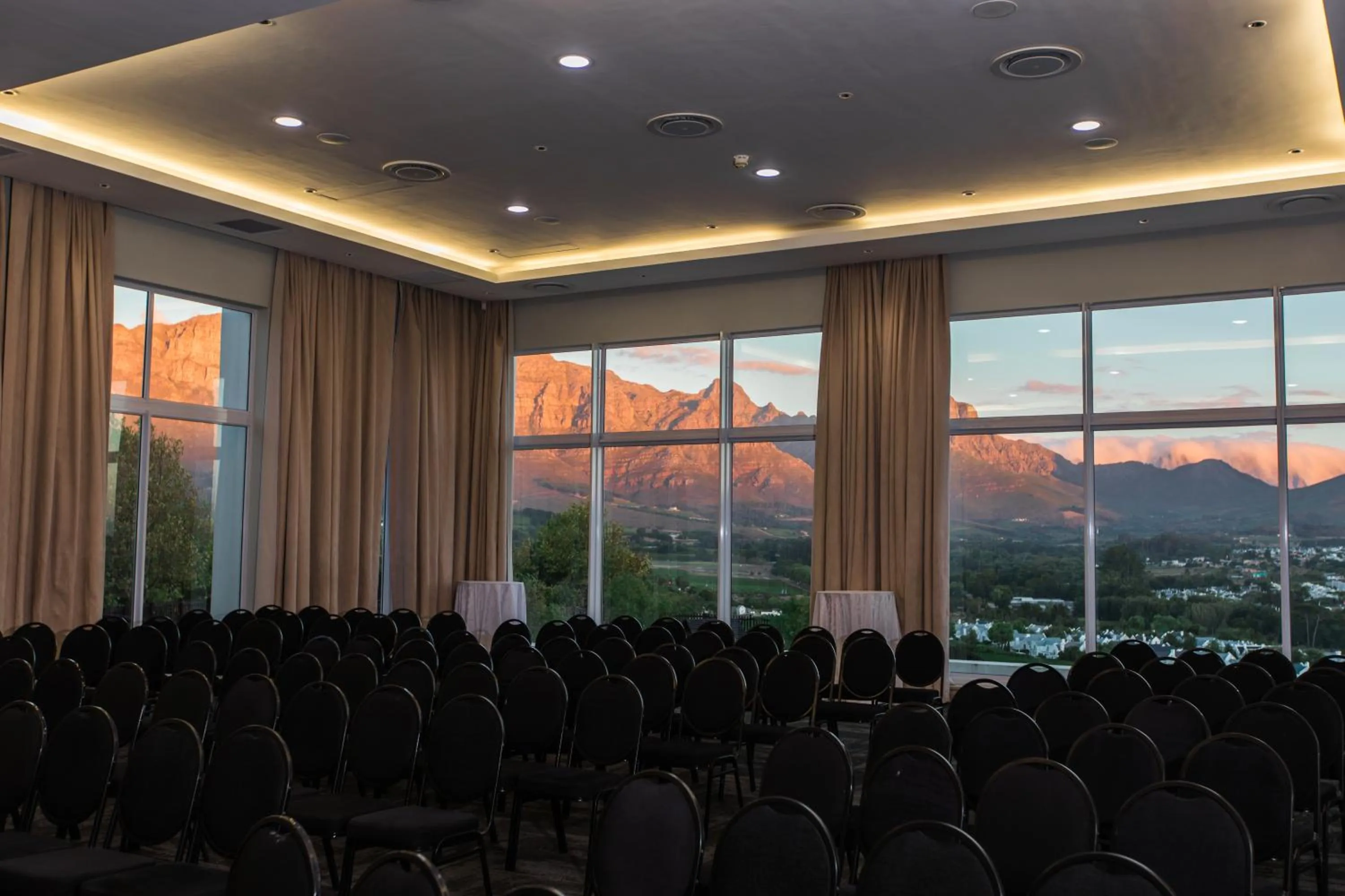 Meeting/conference room in Protea Hotel by Marriott Stellenbosch & Conference Centre