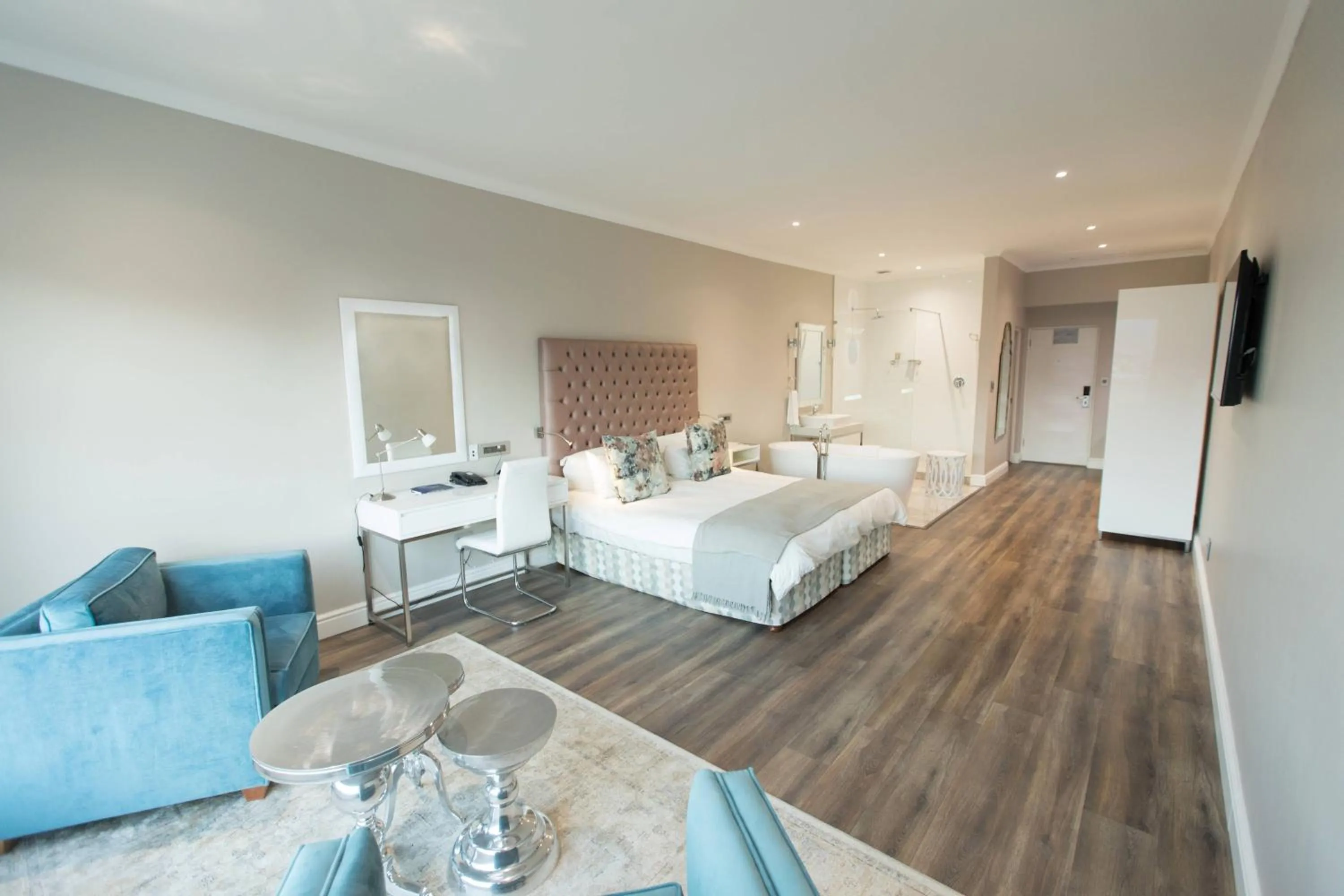 Bedroom, Bed in Protea Hotel by Marriott Stellenbosch & Conference Centre