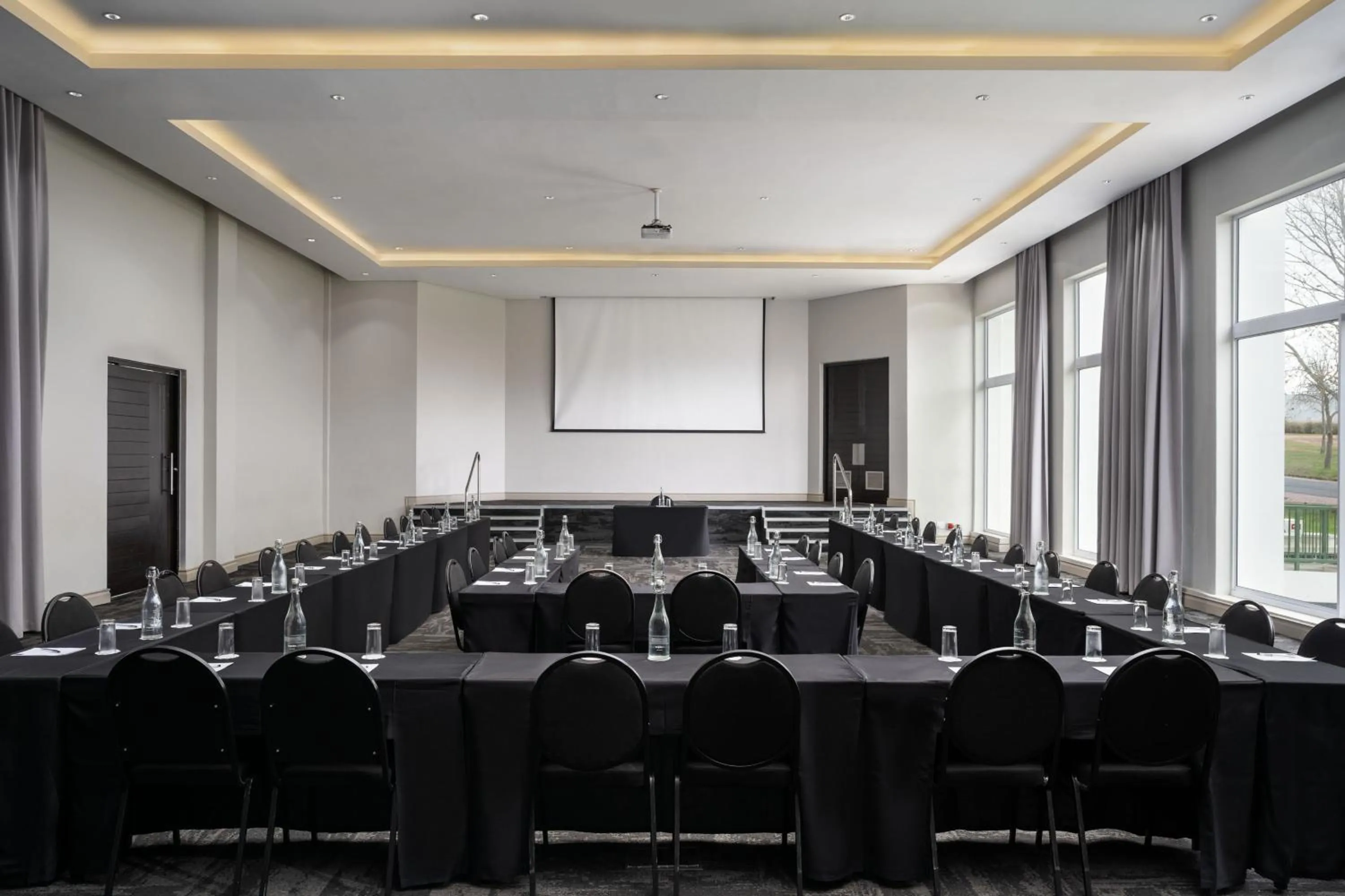 Meeting/conference room in Protea Hotel by Marriott Stellenbosch & Conference Centre