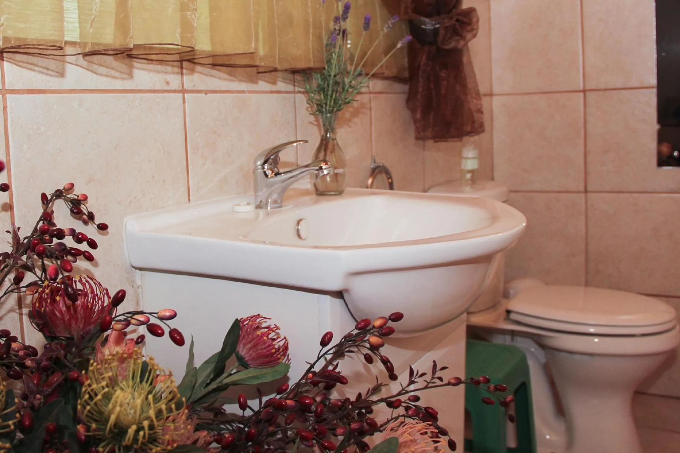 Bathroom in Rustenburg Guesthouse