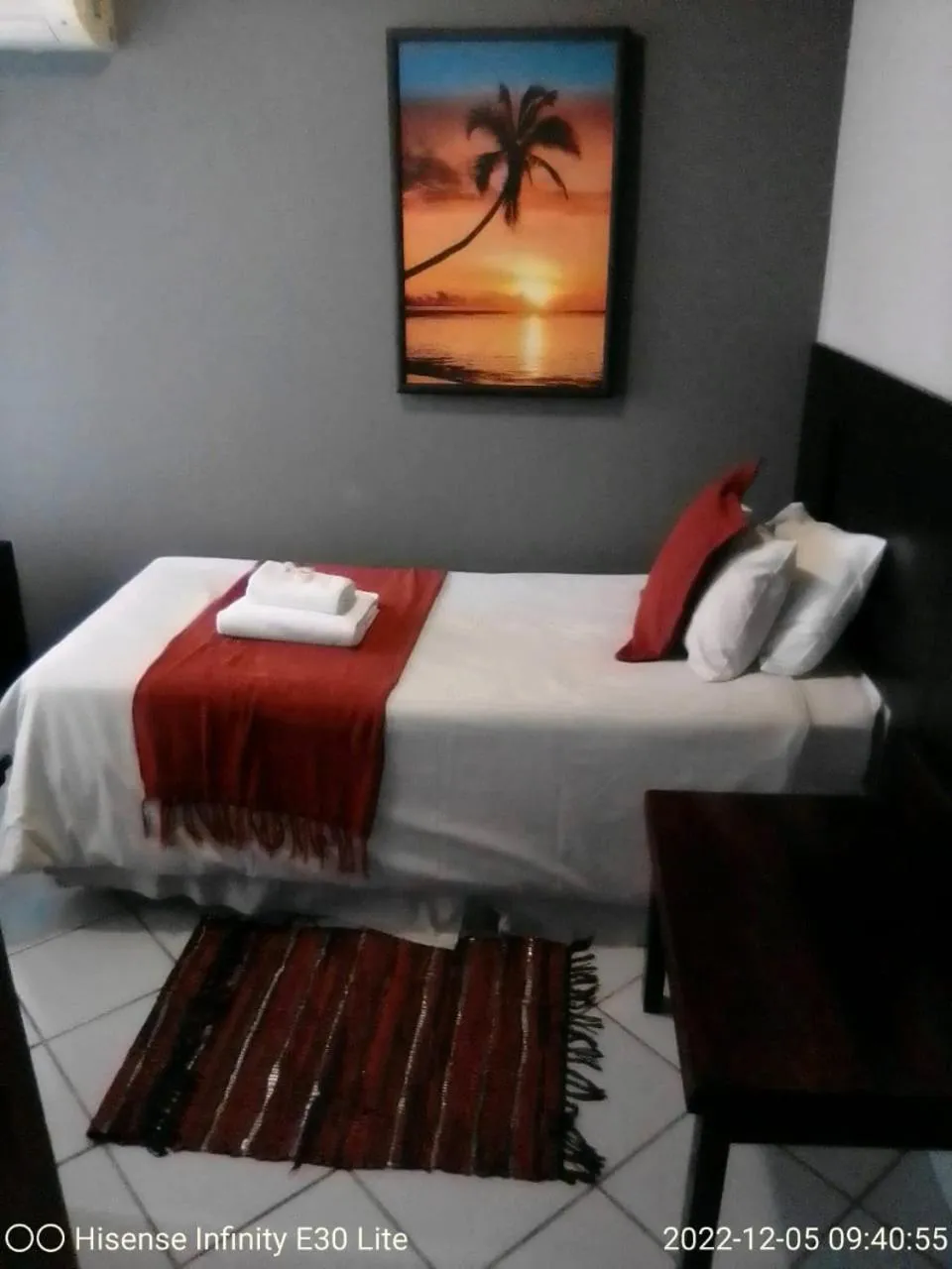 Photo of the whole room, Bed in Rustenburg Guesthouse