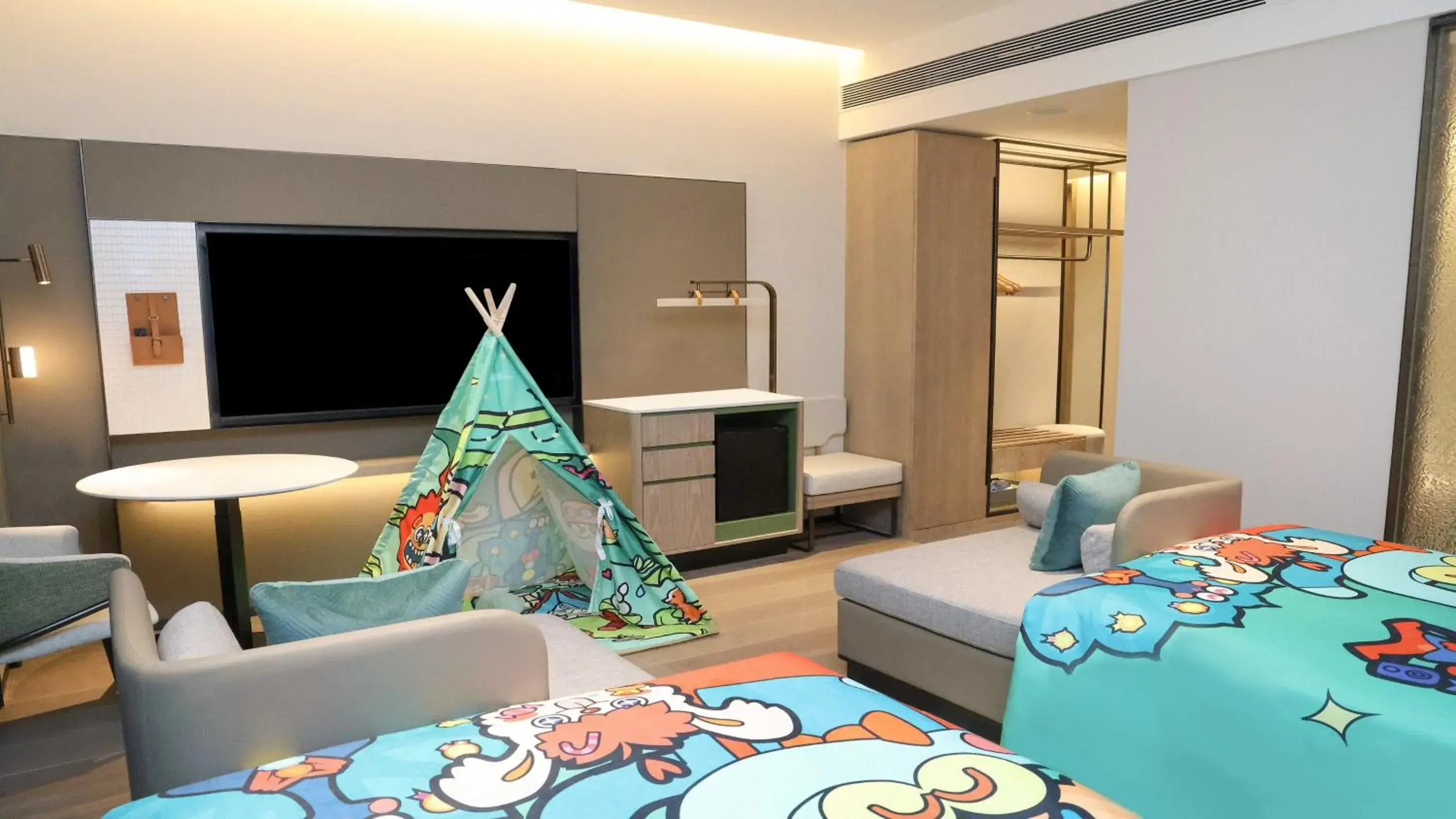 Standard Double Room - Kids Theme in Holiday Inn Xianyang Shuangzhao Lake by IHG Standard Double Room - Kids Theme in Holiday Inn Xianyang Shuangzhao Lake by IHG