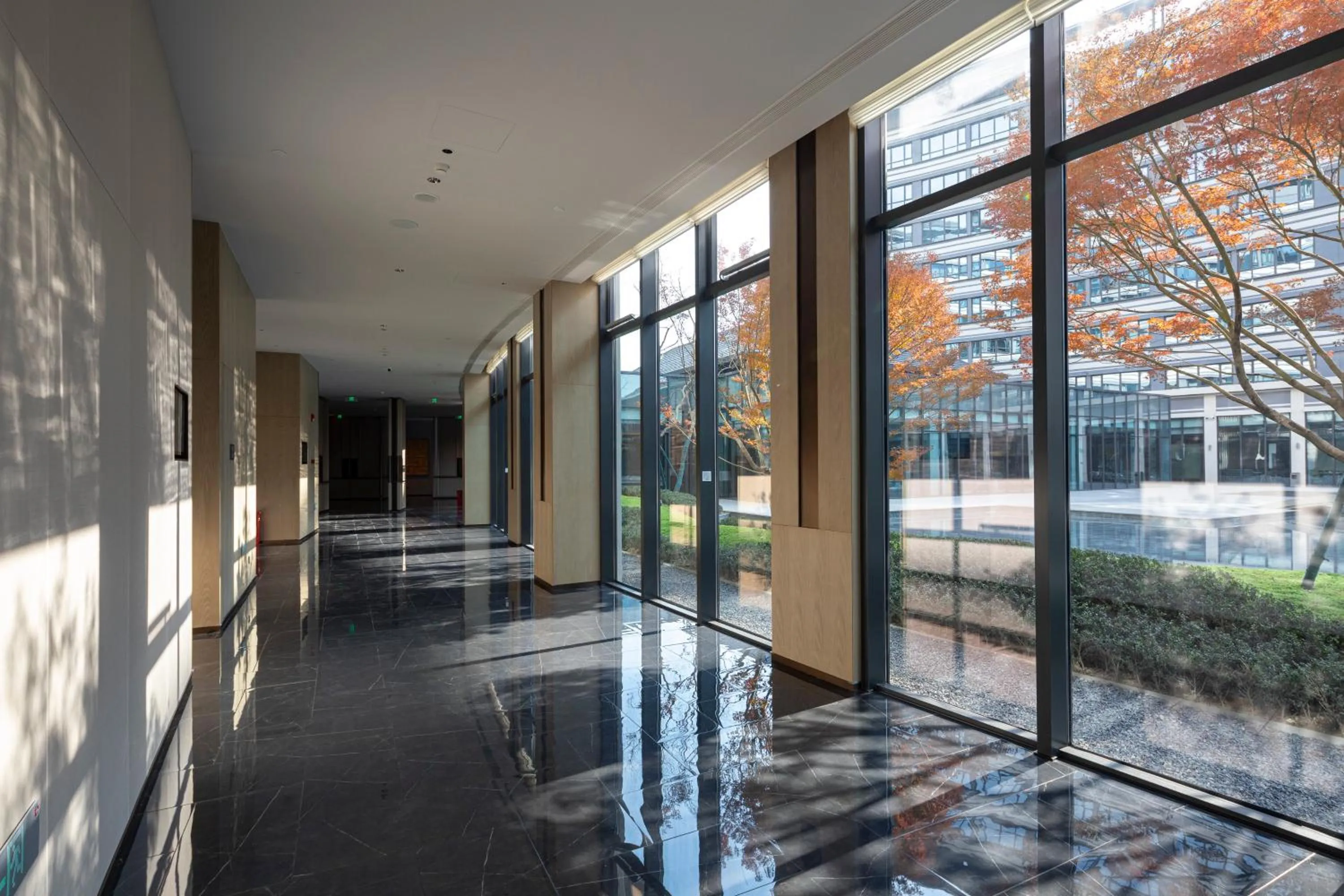 Lobby or reception in Holiday Inn Xianyang Shuangzhao Lake by IHG