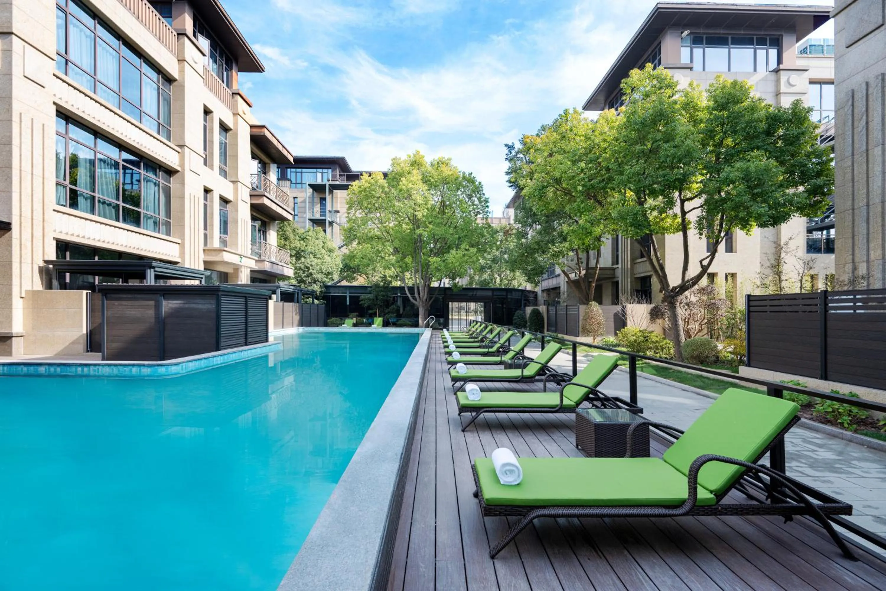  in Holiday Inn Shanghai Tourism Zone by IHG