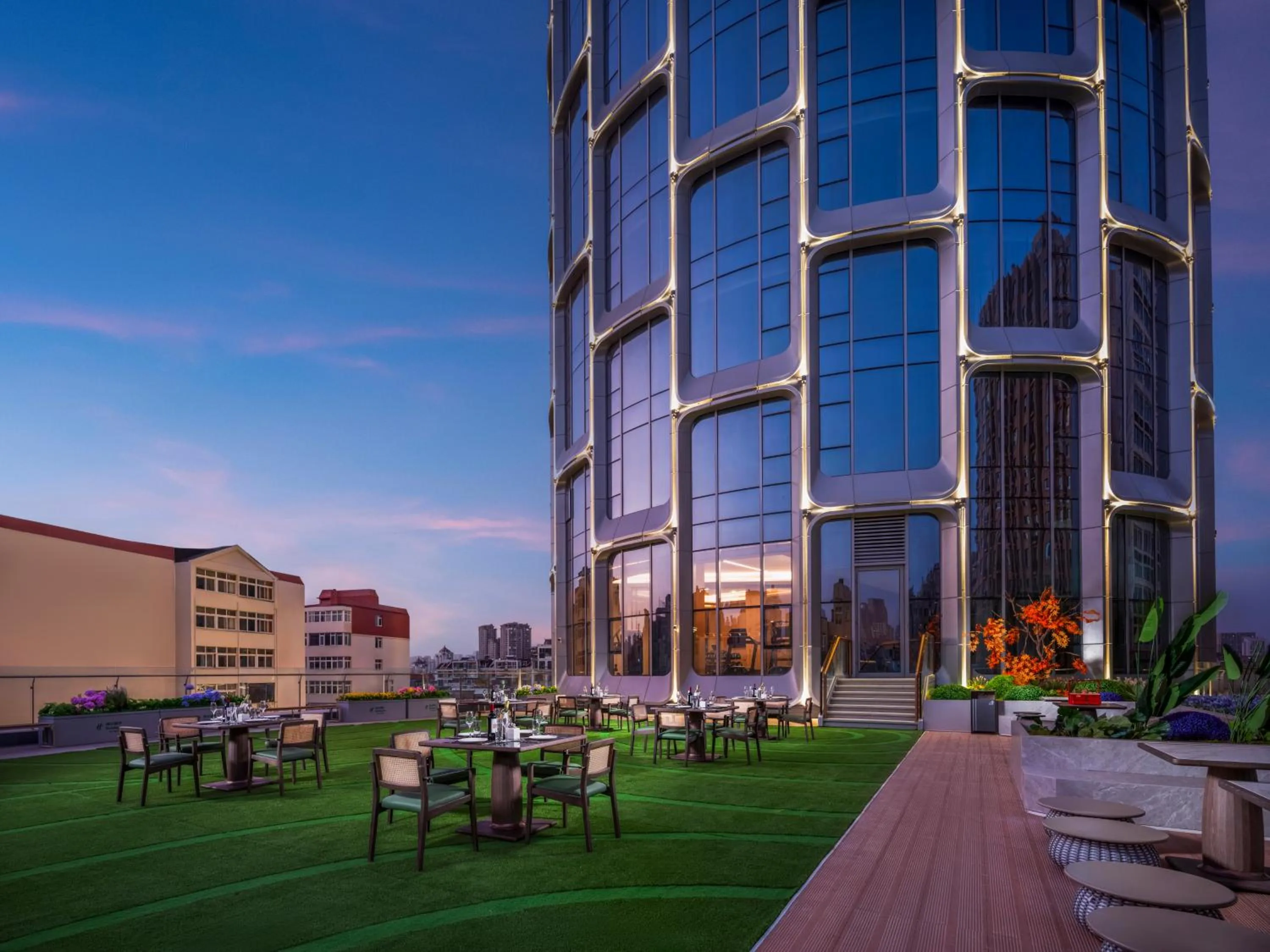 Garden in Holiday Inn Qingdao CBD by IHG