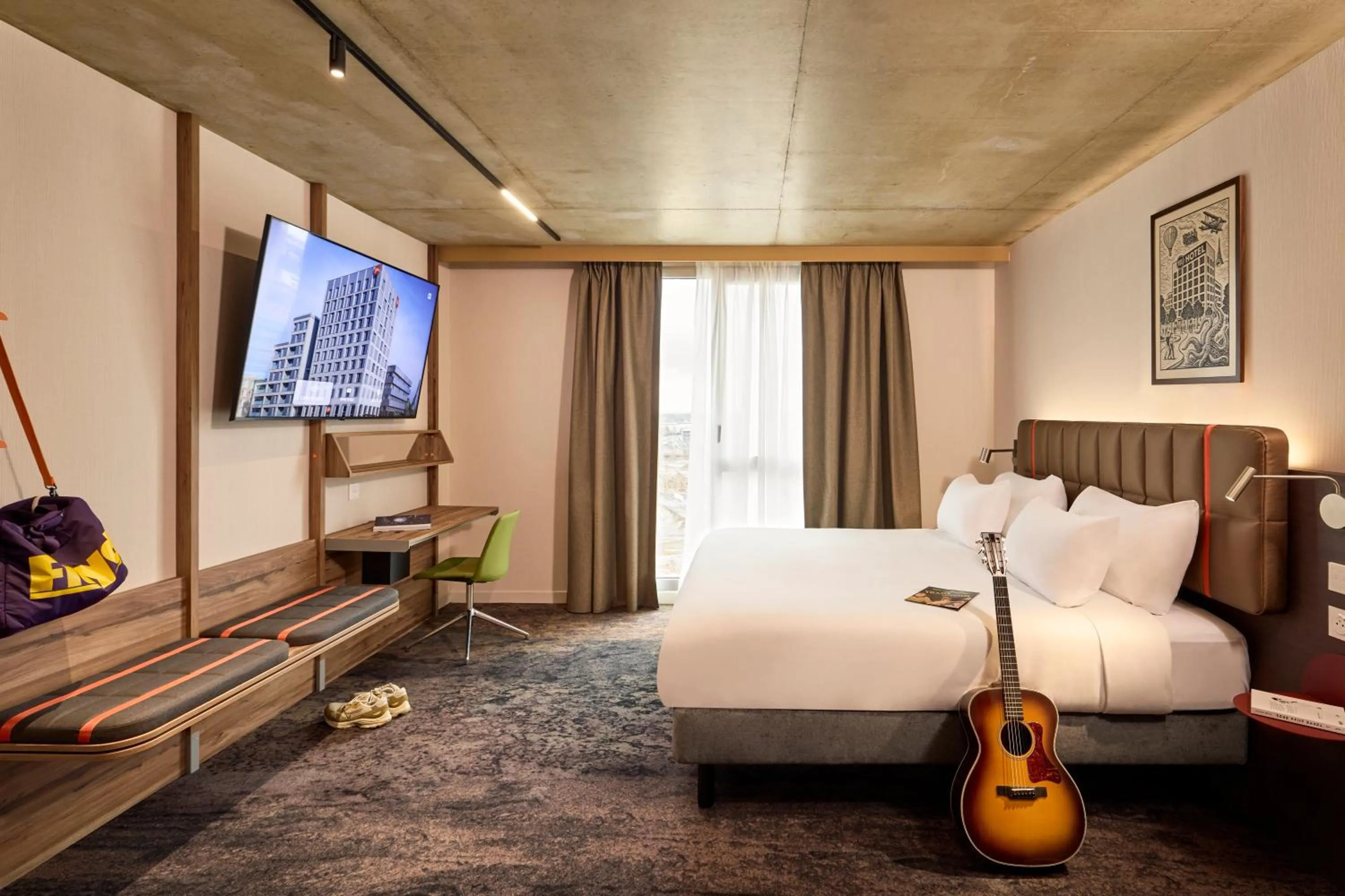 Deluxe Double Room with One Bunk Bed in You Hotel Amiens - Handwritten Collection