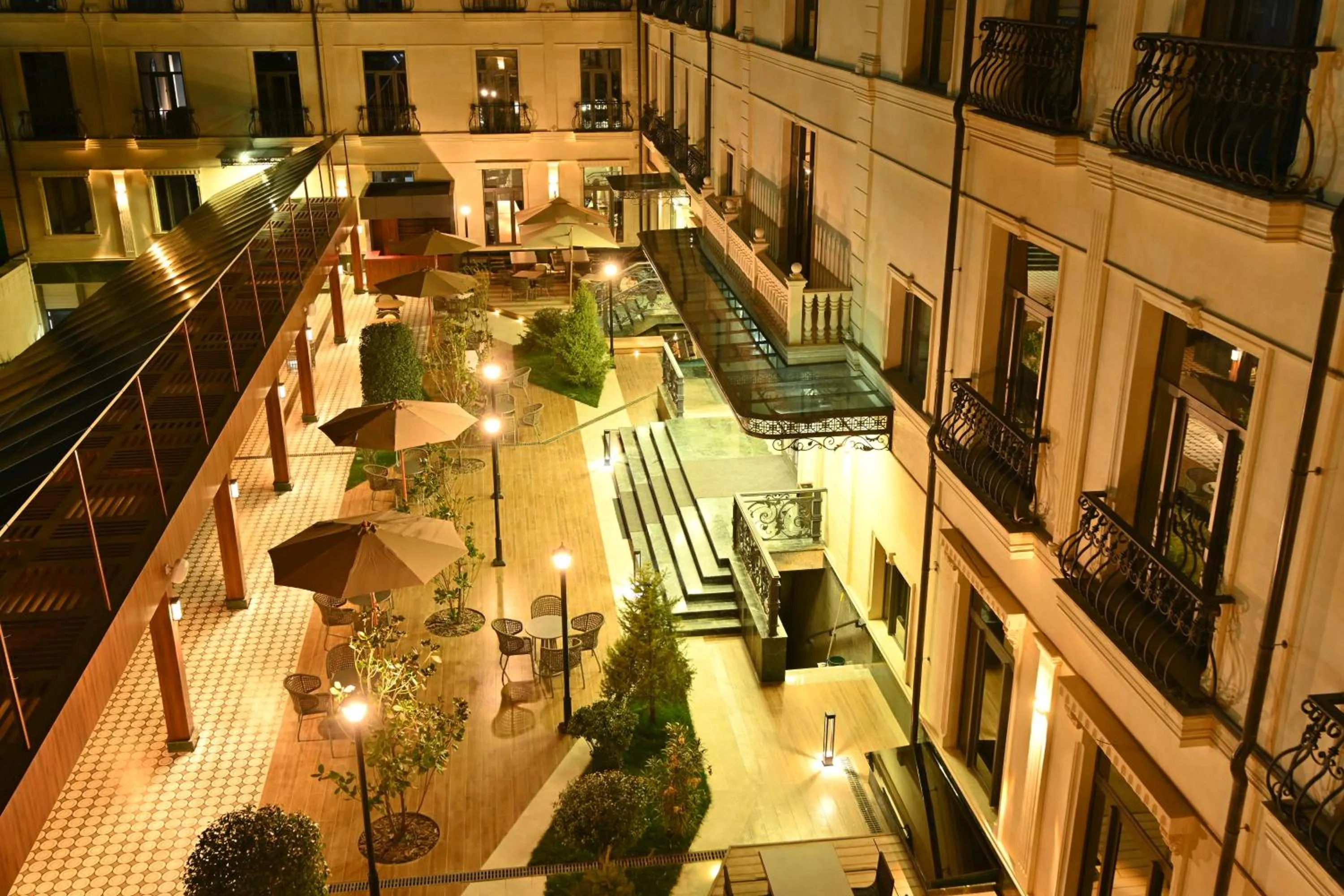 Garden in Mercure Tashkent North