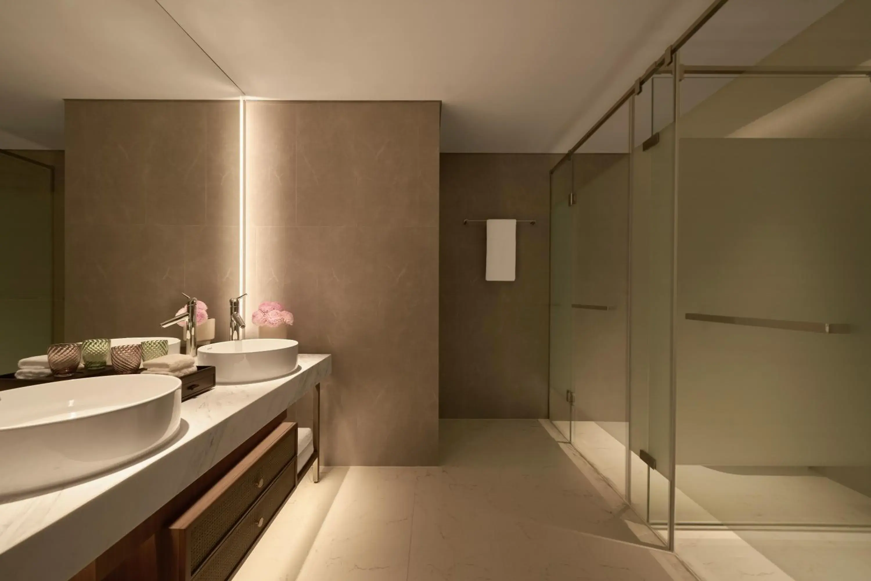 Deluxe Twin Room with Corner Mountain View in Pullman Ninh Binh Deluxe Twin Room with Corner Mountain View in Pullman Ninh Binh