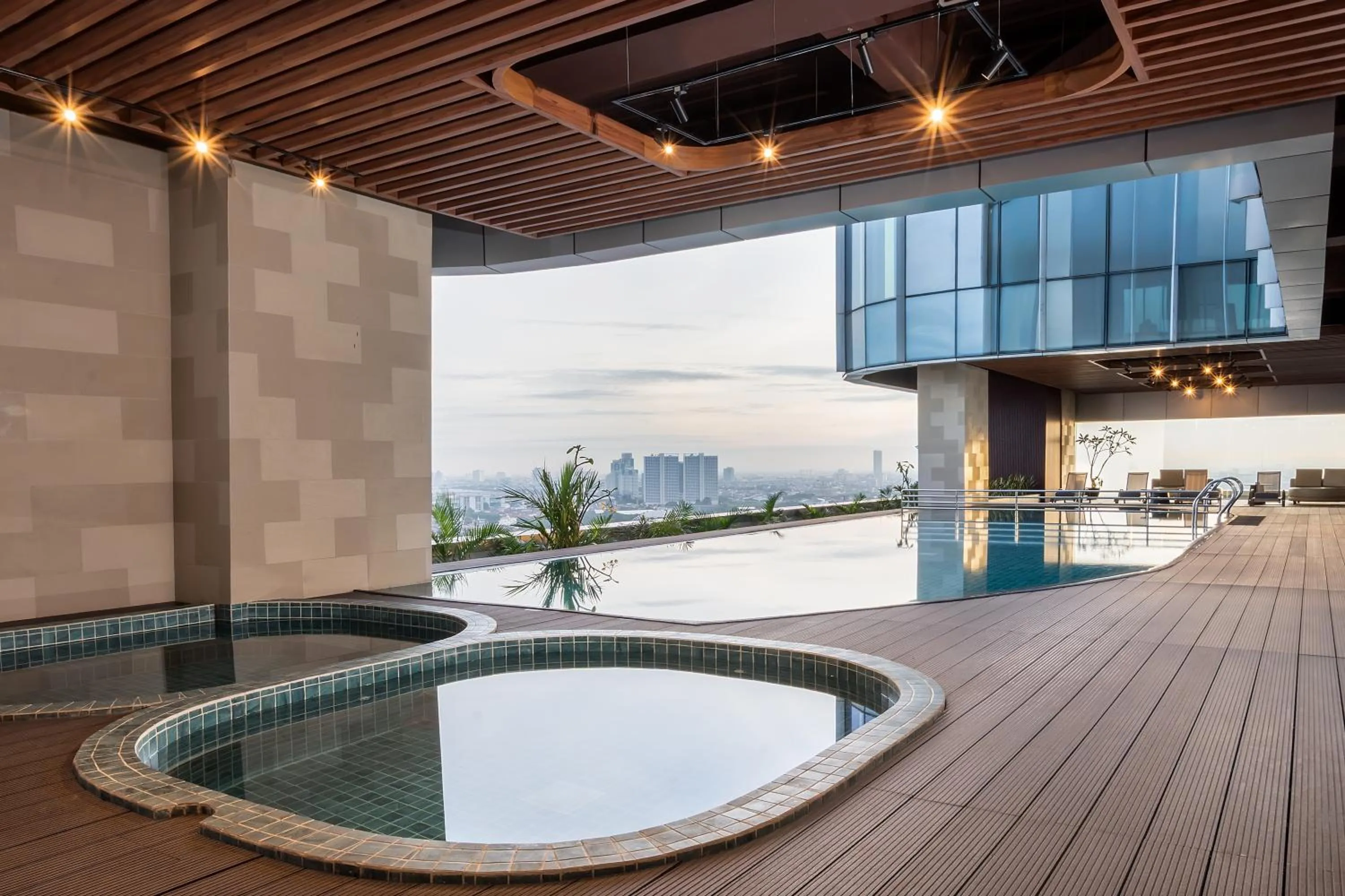 Hot Tub in Novotel Jakarta Pulo Mas