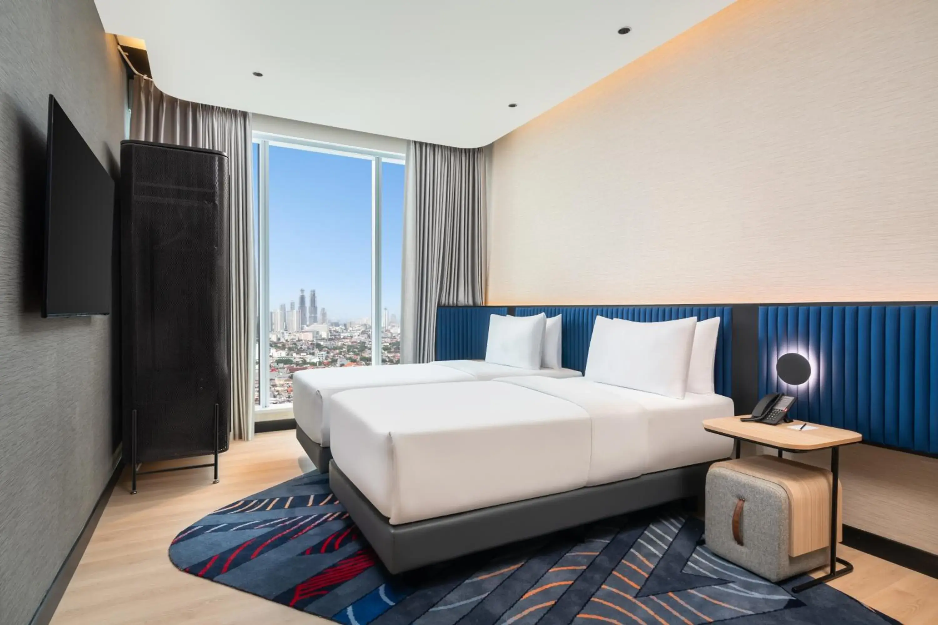 Superior Twin Room in Novotel Jakarta Pulo Mas Superior Twin Room in Novotel Jakarta Pulo Mas