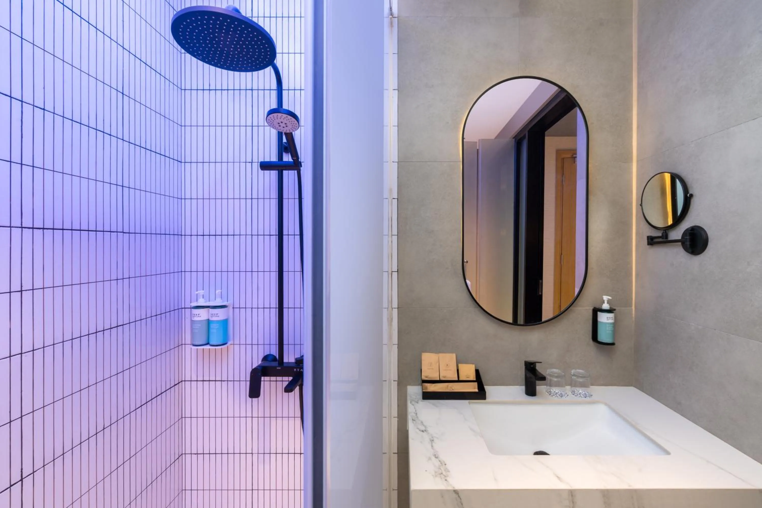 Bathroom in Novotel Jakarta Pulo Mas