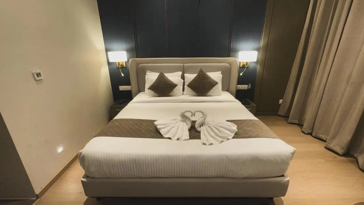 Bed in Hotel Saffron