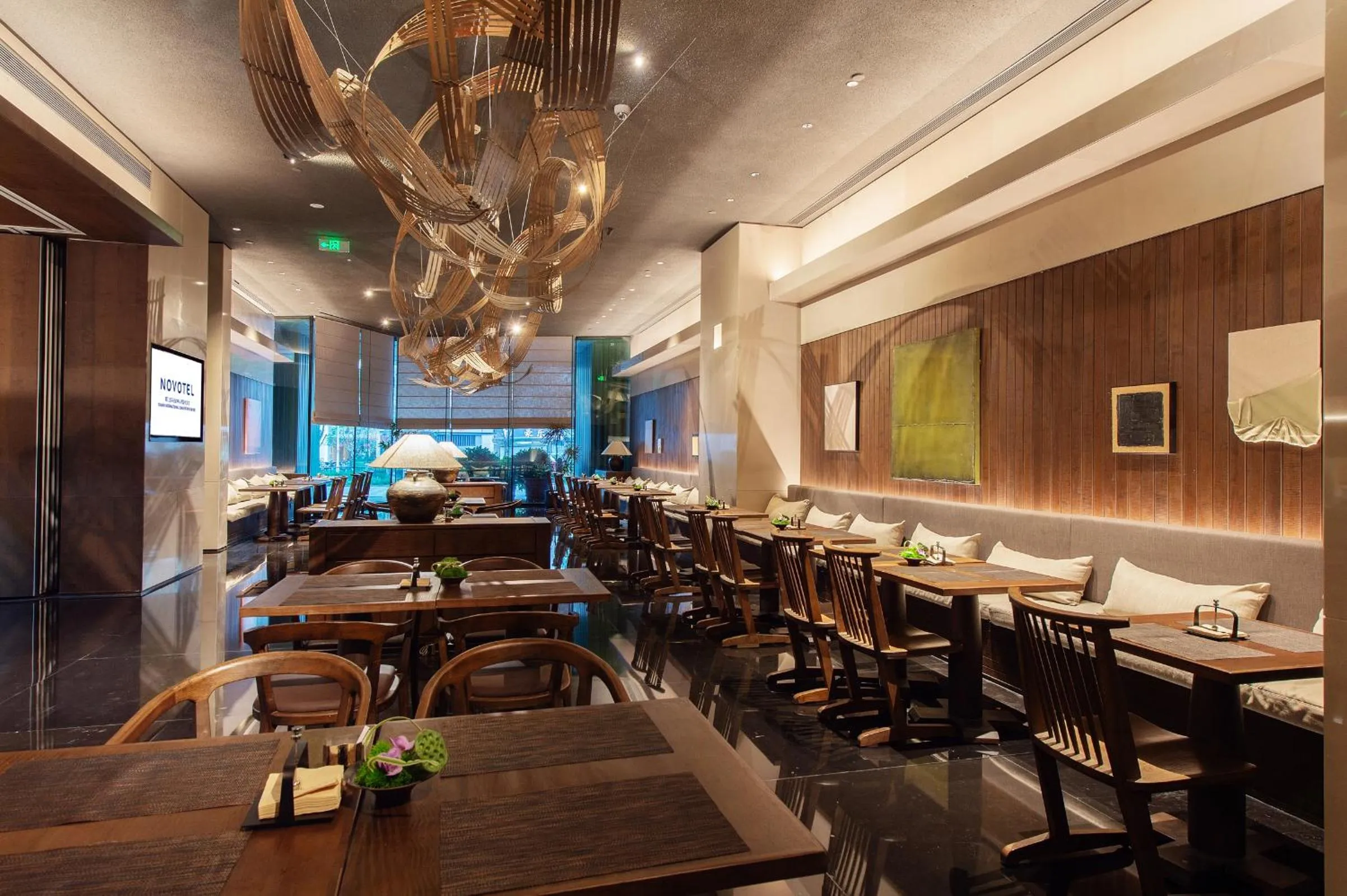 Restaurant/places to eat in Novotel Xiamen International Convention Center