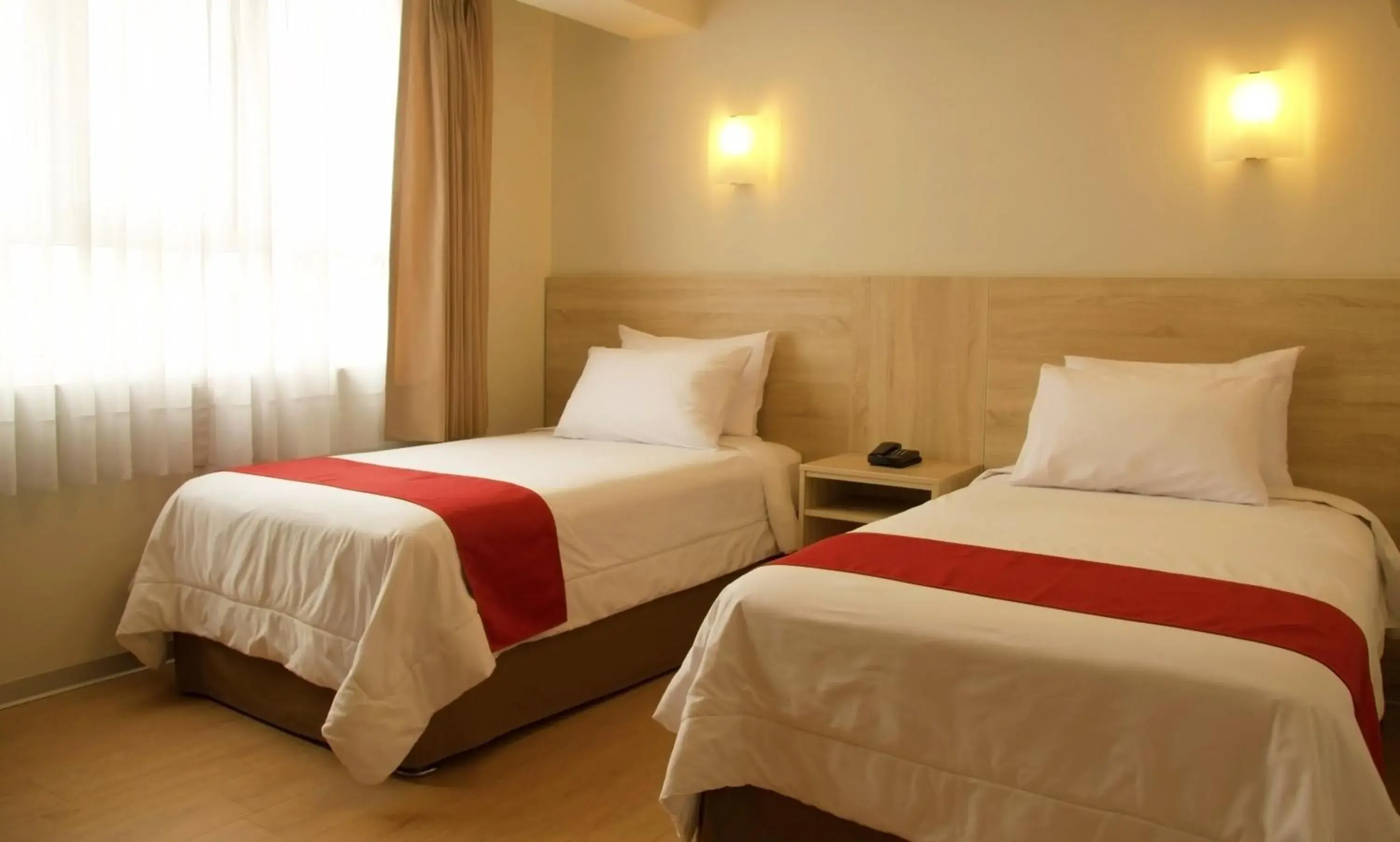 Twin Room in Hotel San Remo Twin Room in Hotel San Remo